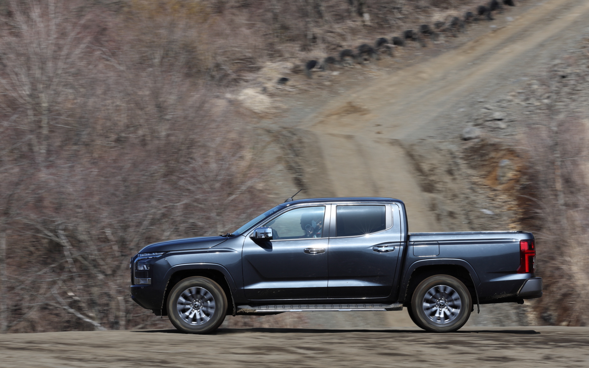 新型トライトン