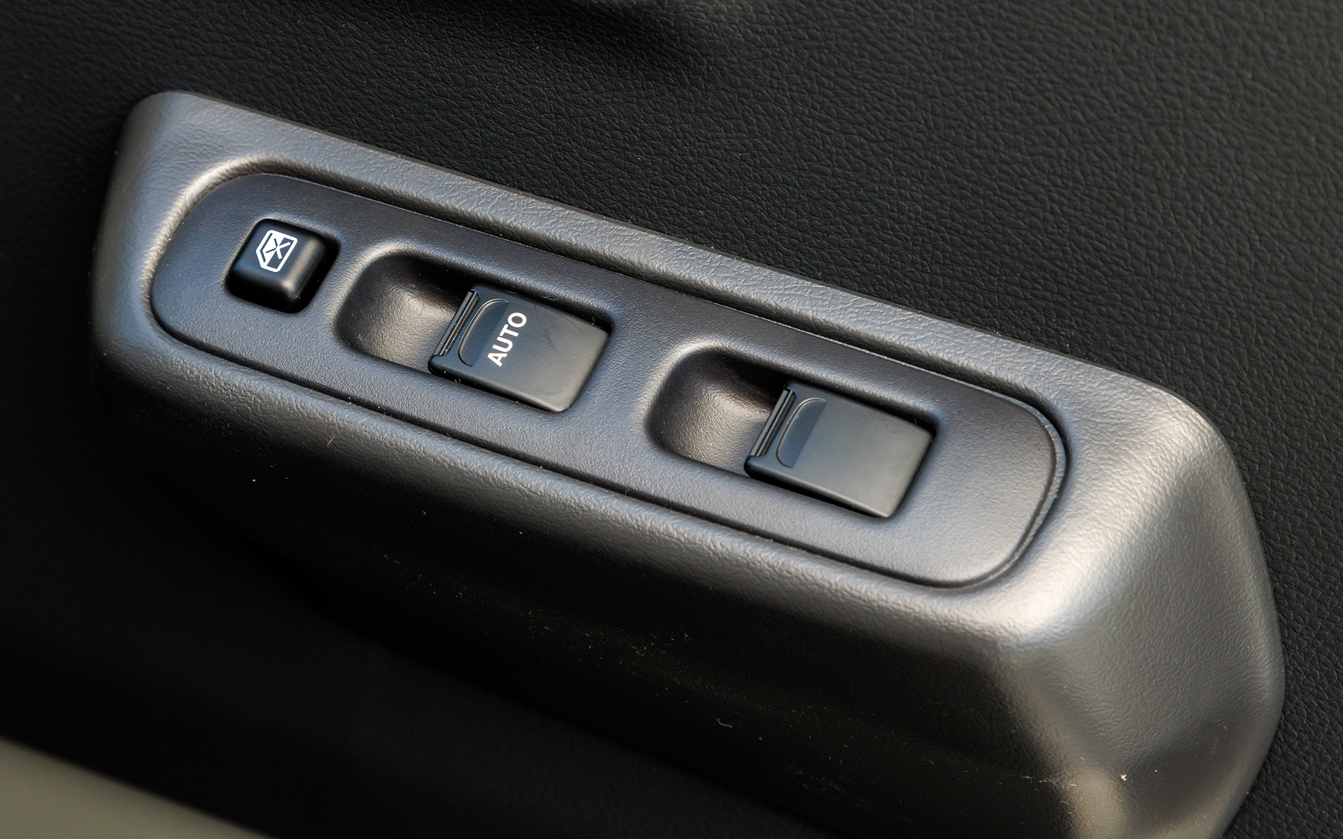 パワーウィンドウスイッチ