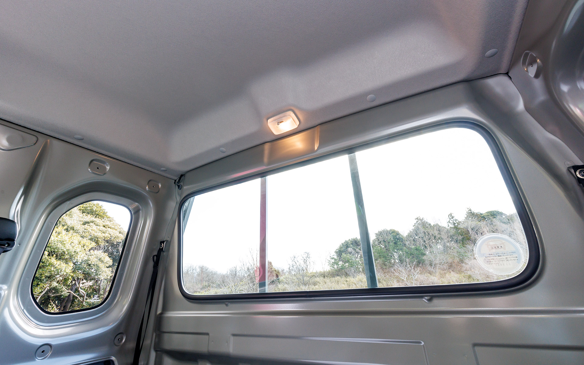 ルームランプも用意