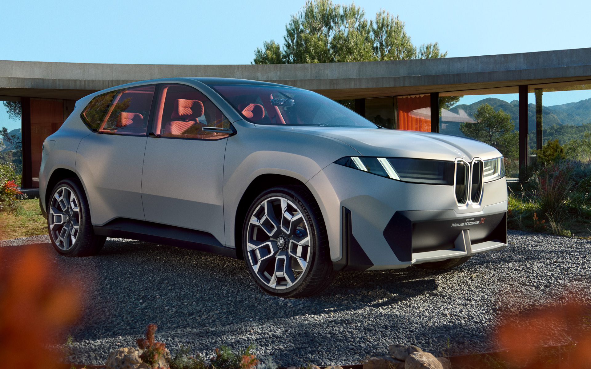 Vision Neue Klasse X（ビジョン・ノイエ・クラッセ・エックス）