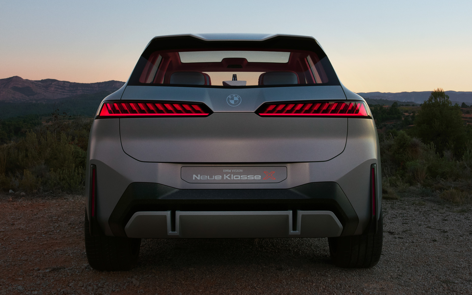 Vision Neue Klasse X（ビジョン・ノイエ・クラッセ・エックス）