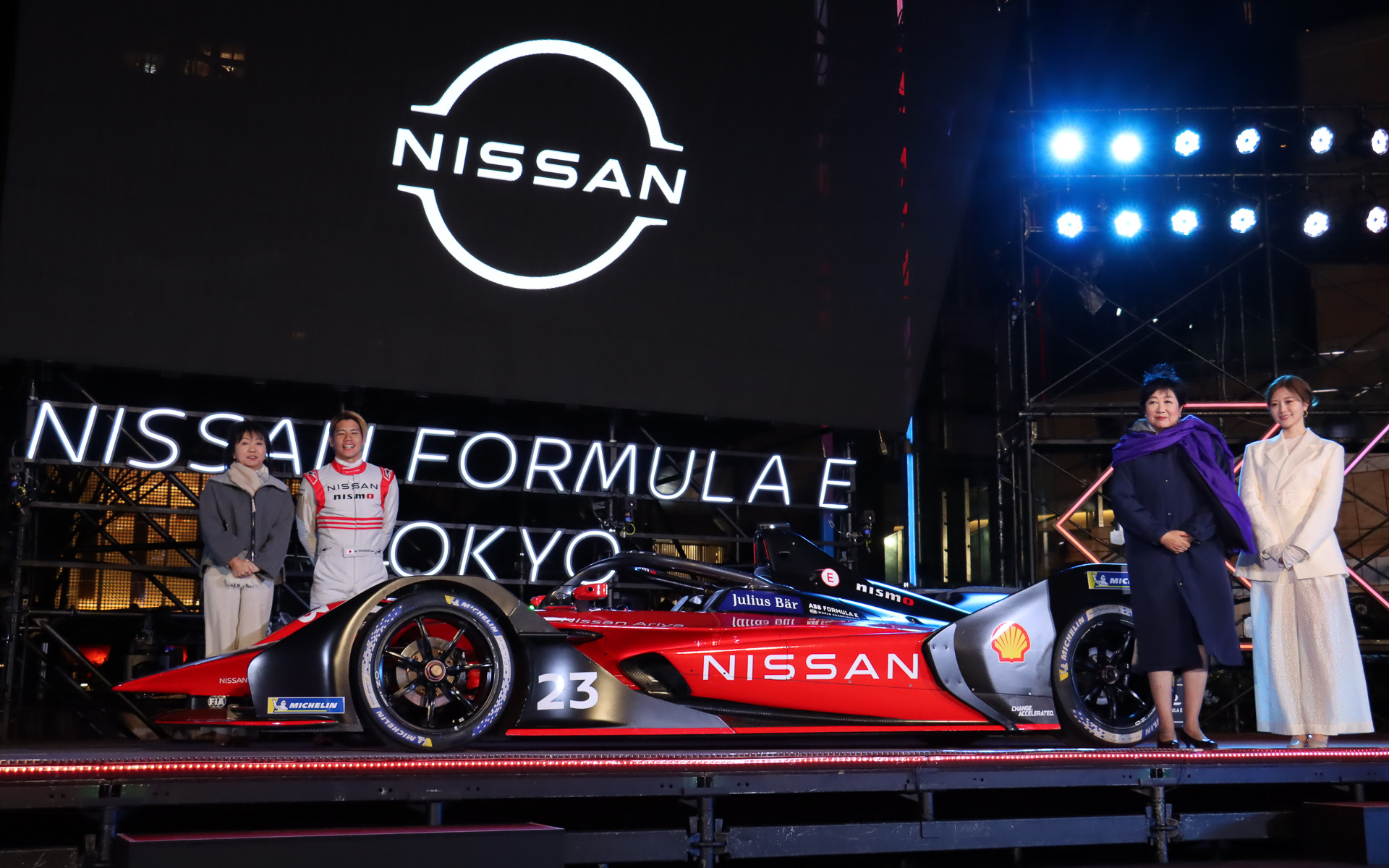 スペシャルイベント「NISSAN FORMULA E ROPPONGI CIRCUIT」で実施されたフォトセッション