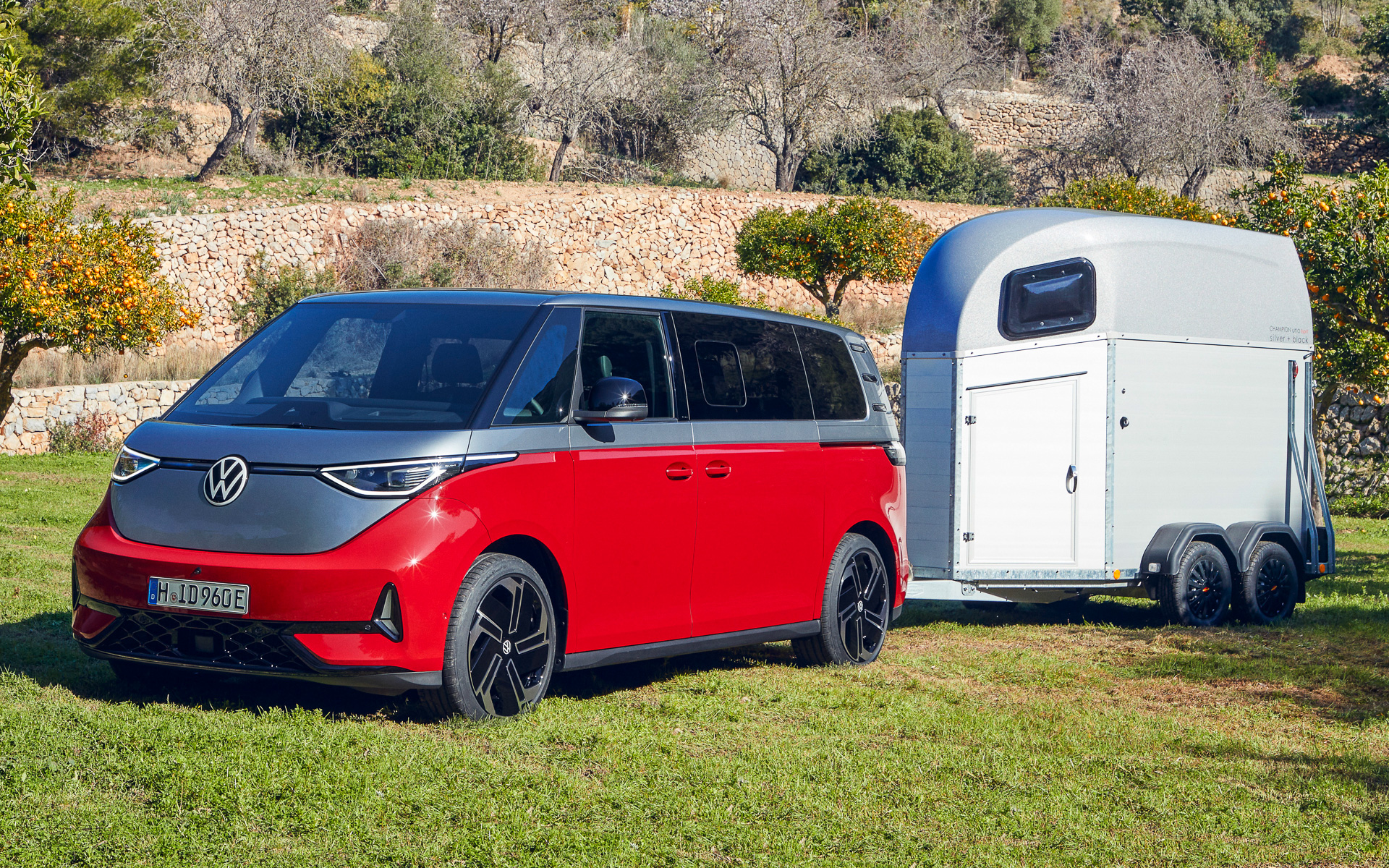 けん引能力も備える