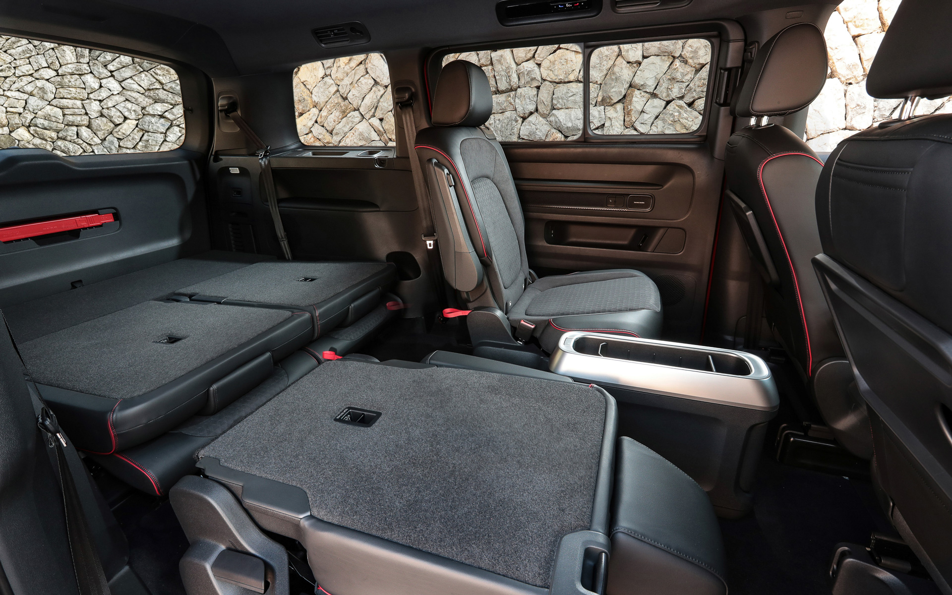 新型バッテリEVバン「ID. Buzz GTX」のリアシートアレンジ