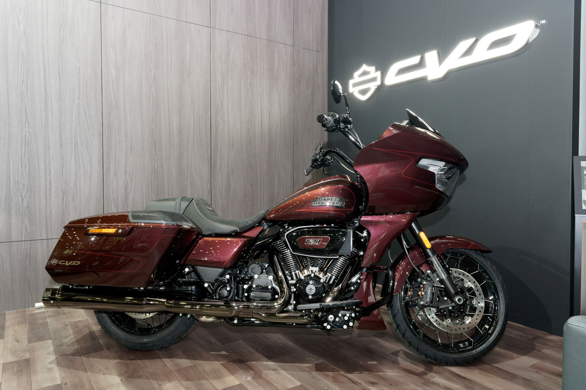 STではないスタンダード版のCVO ROAD GLIDEも
