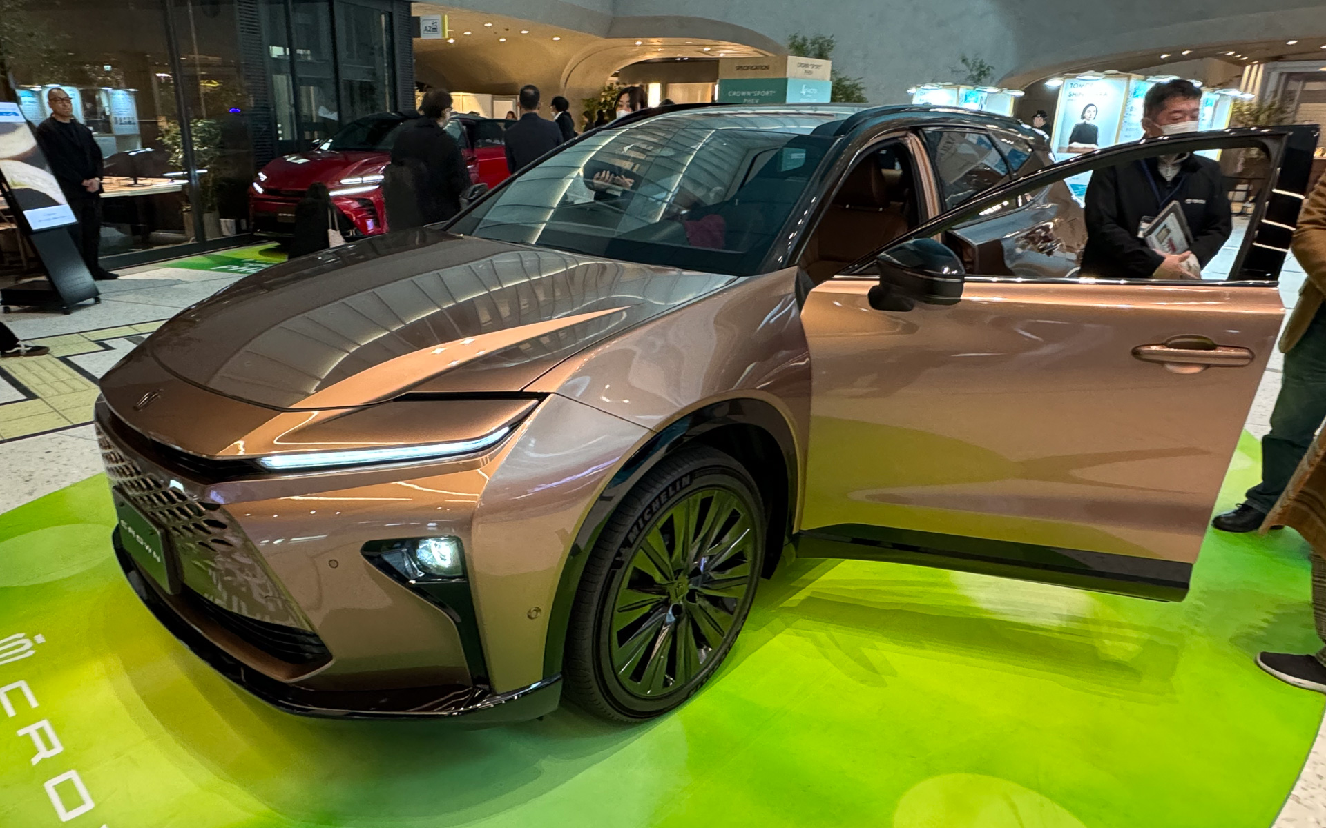 新型クラウンエステートは、プロトタイプを展示