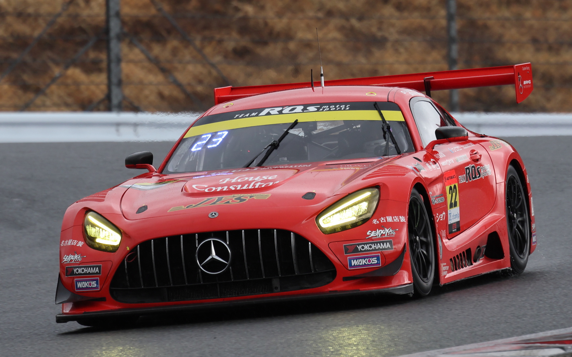 メルセデス・ベンツの23号車 アールキューズ AMG GT3（FIA GT3）