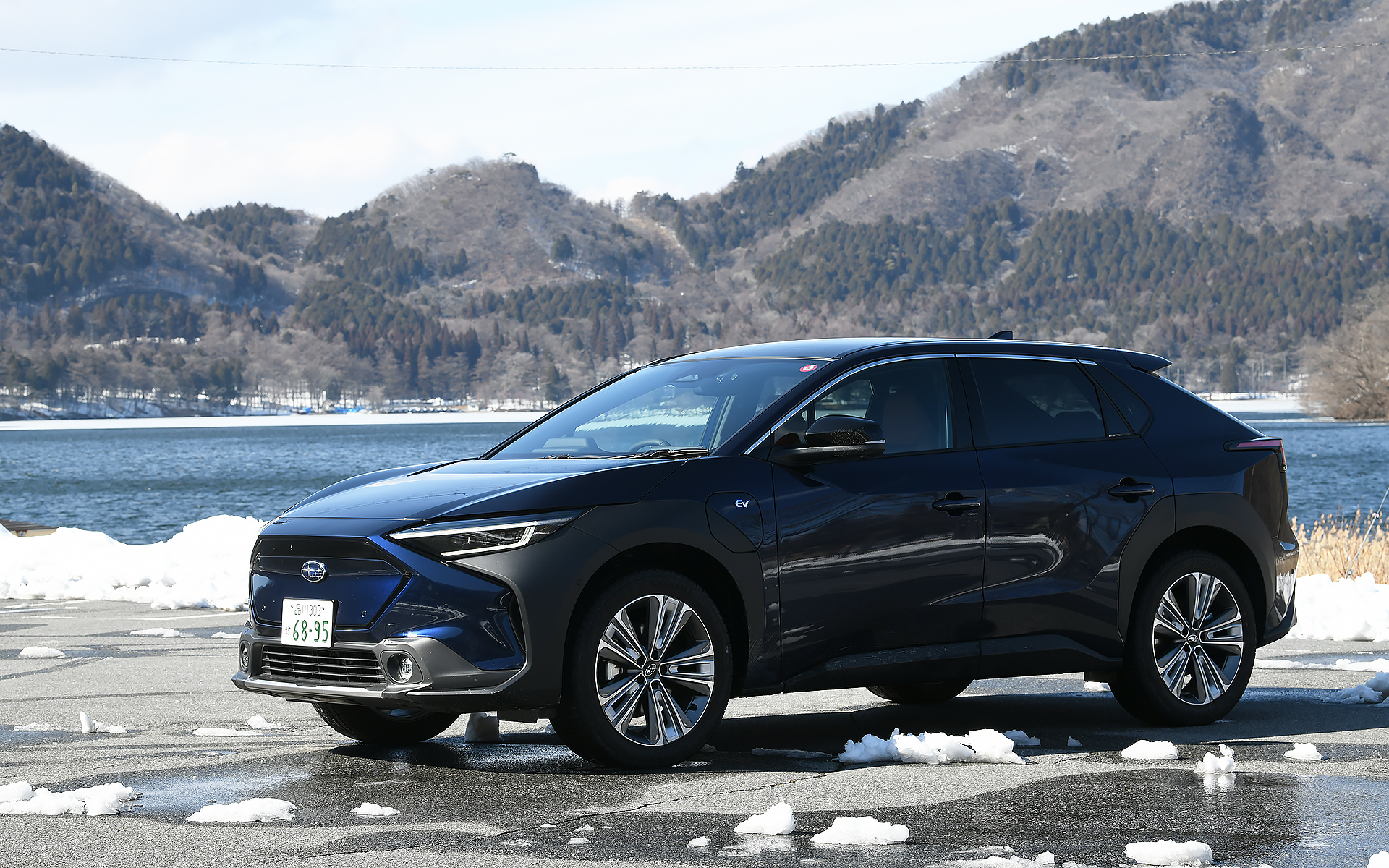 ドライブの相棒はバッテリEV（電気自動車）の「ソルテラ ET-HS」（715万円）。ボディサイズは4690×1860×1650mm（全長×全幅×全高）、ホイールベースは2850mm。最低地上高は210mmを確保するSUVタイプ。車両重量は2030kg（ET-HS）