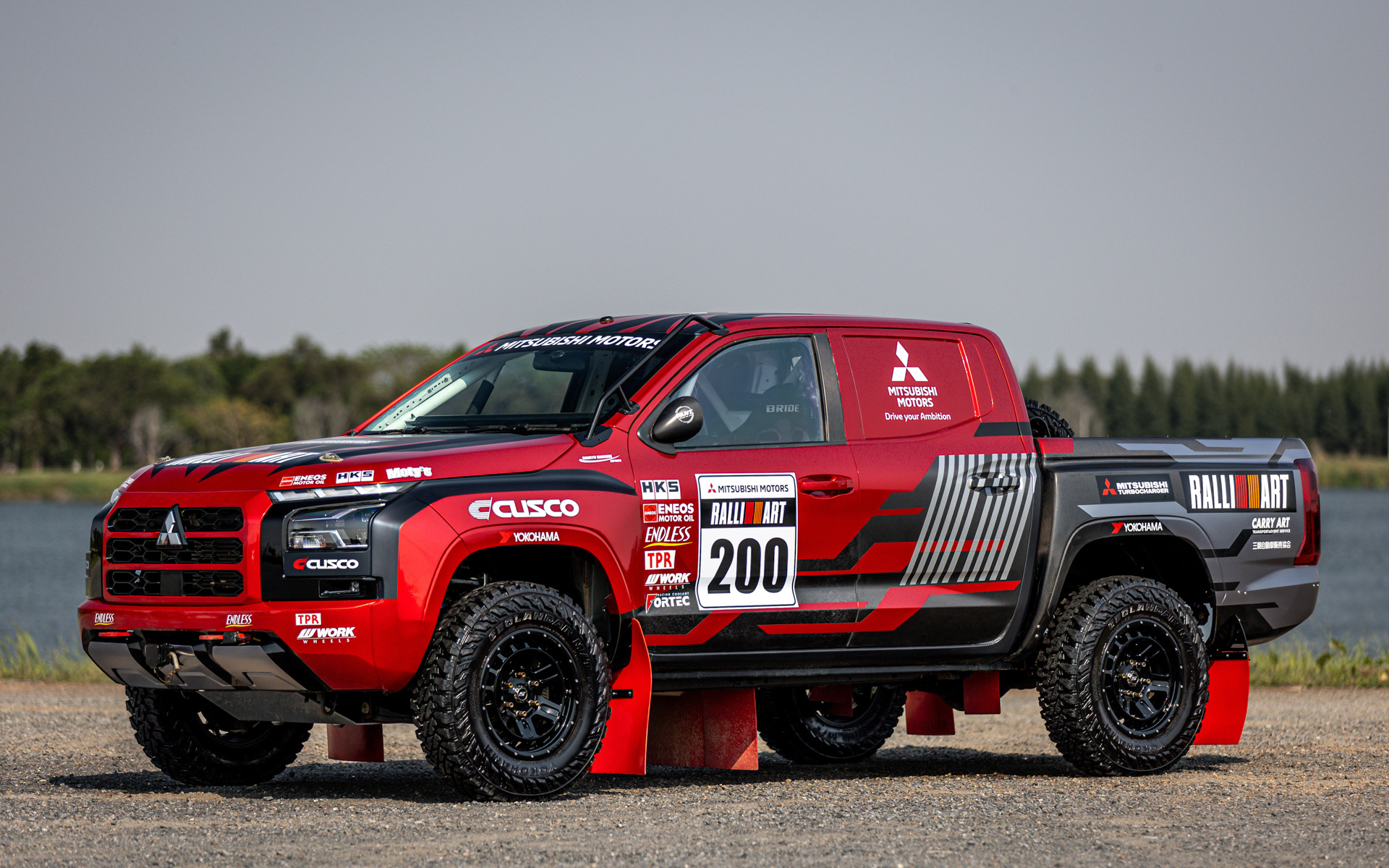 2024年参戦車両の「トライトン」