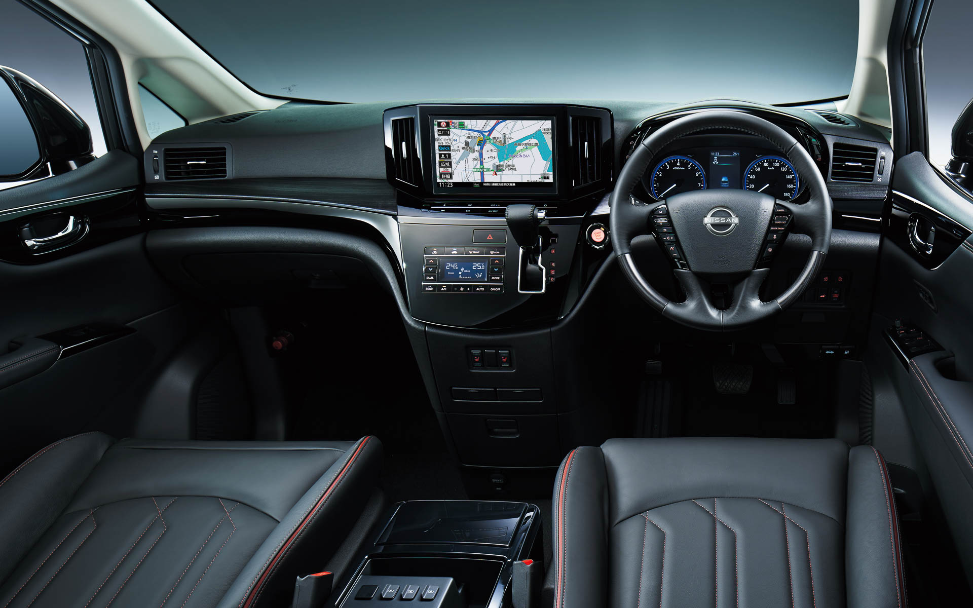 250 ハイウェイスター プレミアムアーバンクローム（ミッドナイトブラック）