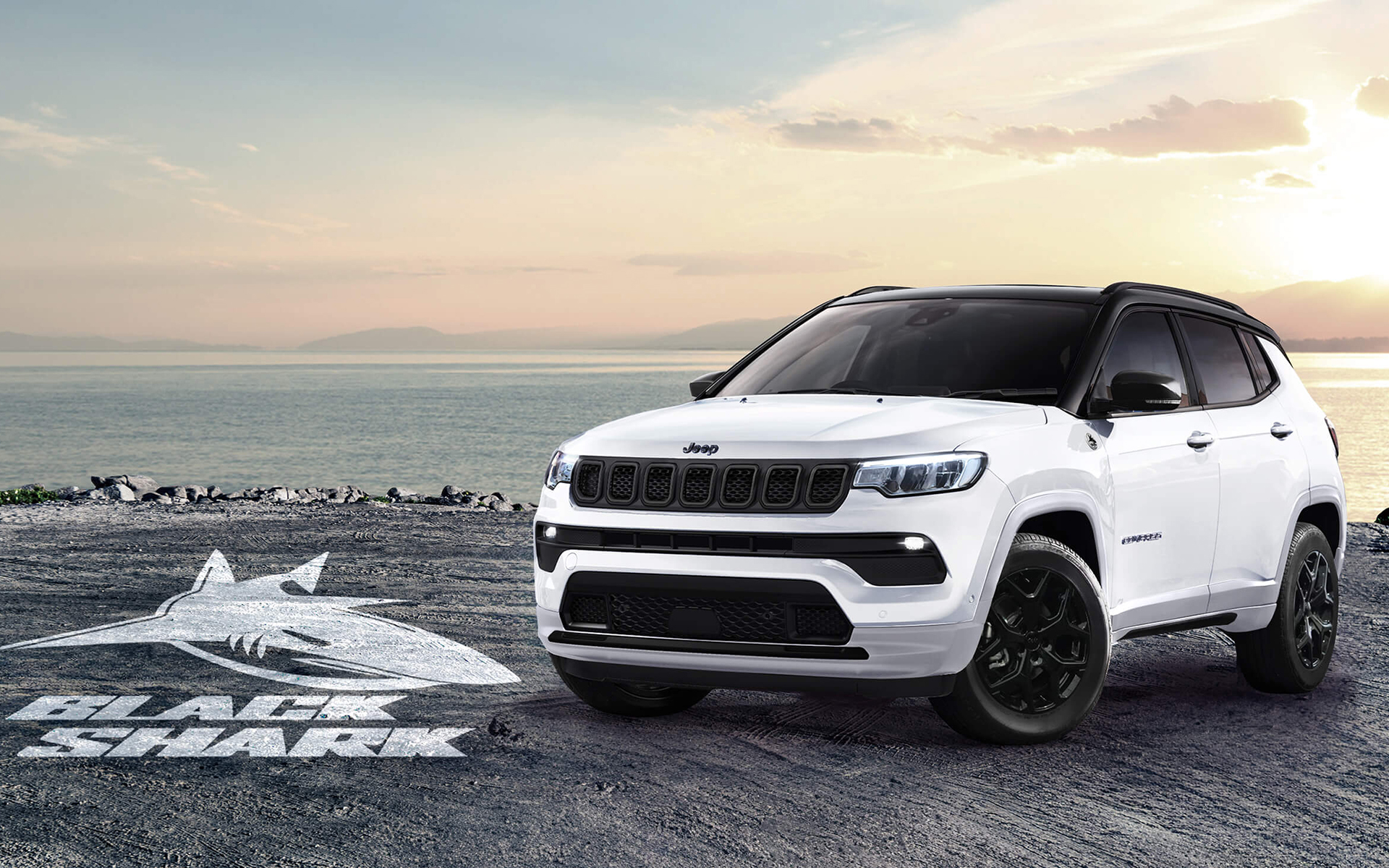 200台限定車「コンパス ブラック シャーク」