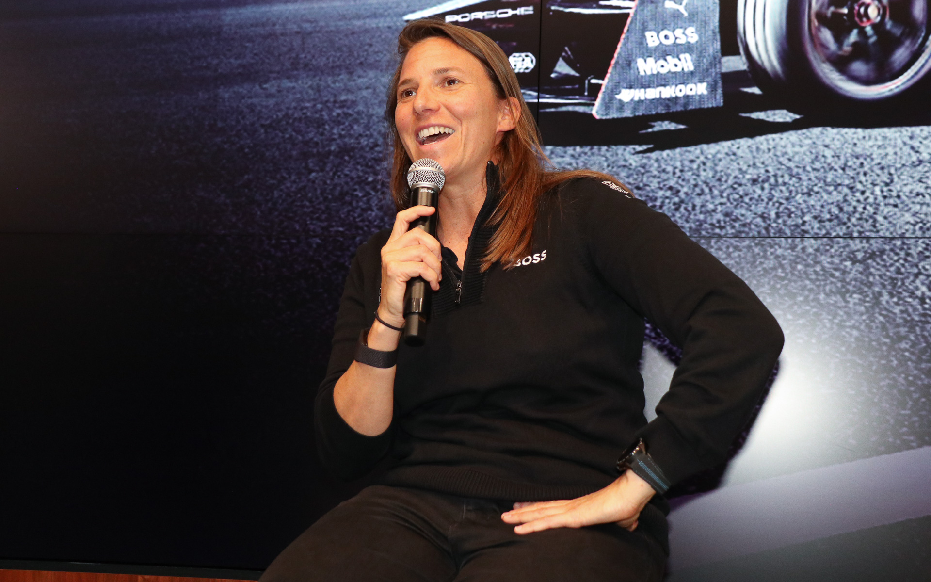 タグ・ホイヤー ポルシェ フォーミュラEチーム リザーブドライバー シモーナ・デ・シルベストゥロ選手