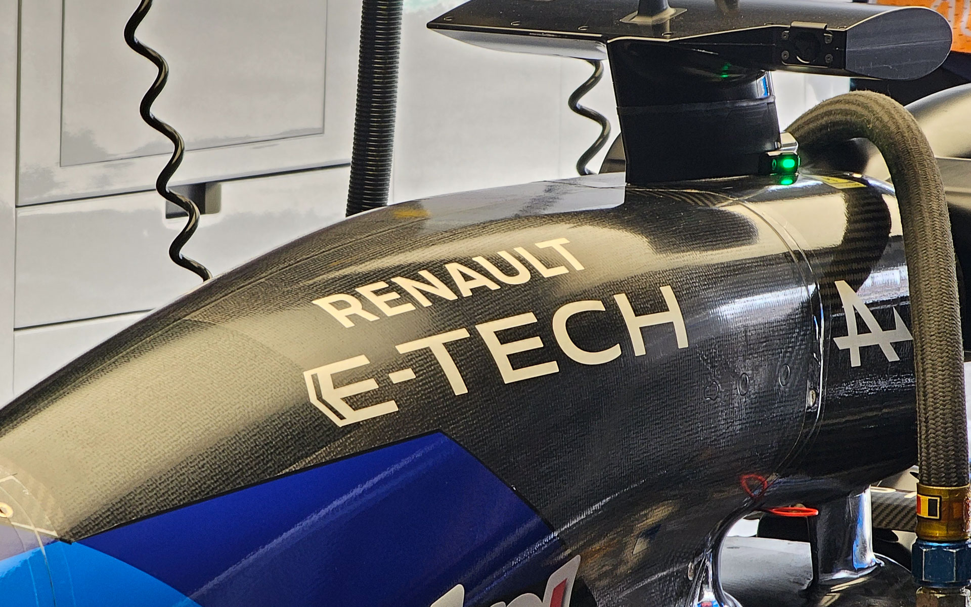 パワーユニットはルノー