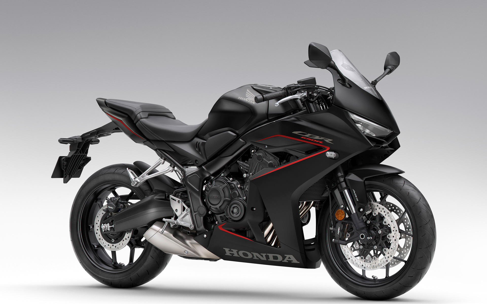 CBR650R（マットバリスティックブラックメタリック）