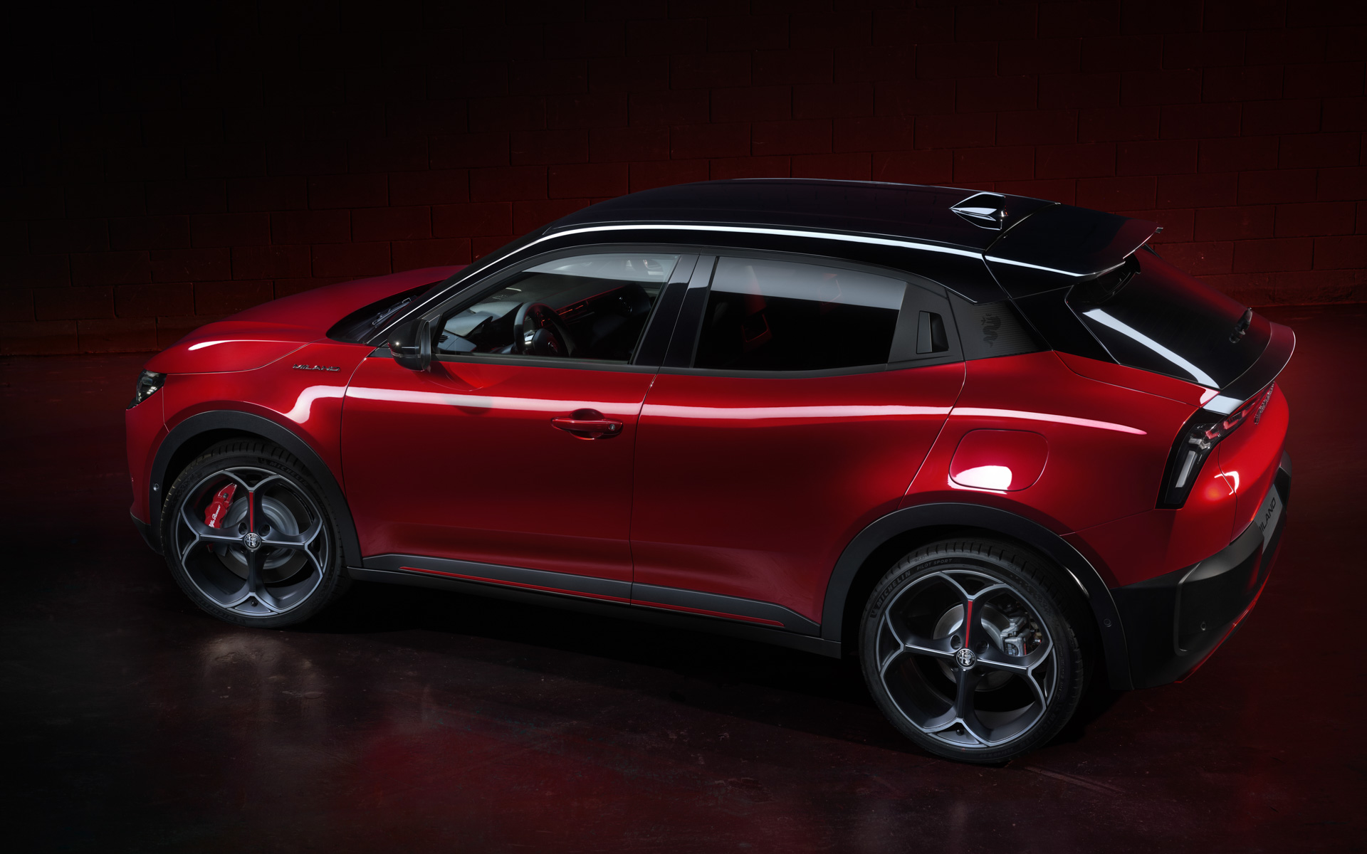 アルファ ロメオの新型コンパクトSUV「ミラノ」