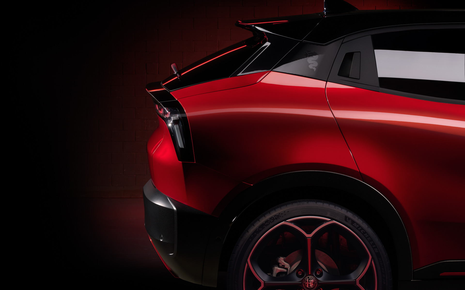 アルファ ロメオの新型コンパクトSUV「ミラノ」