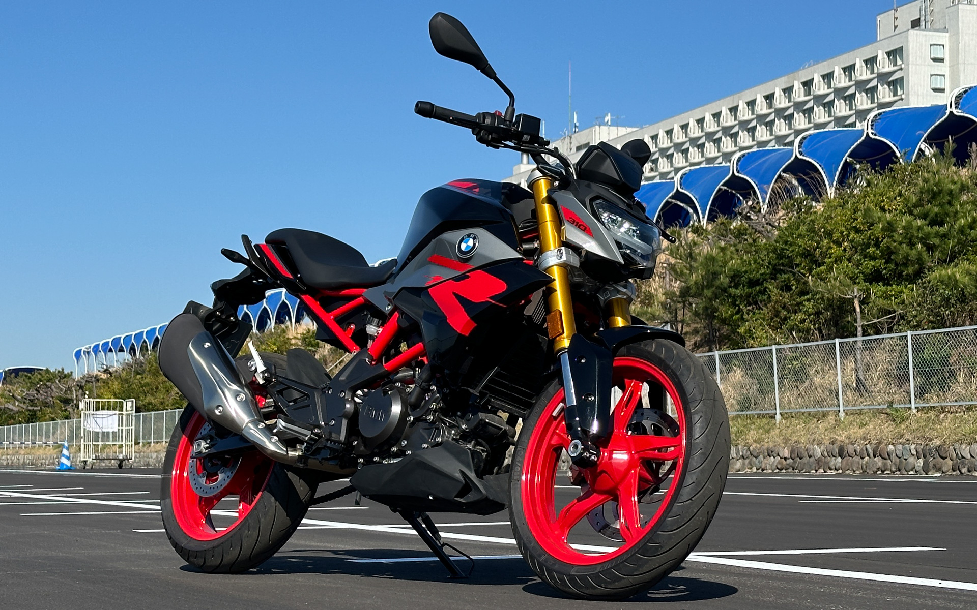 BMW Motorrad「G 310 R」