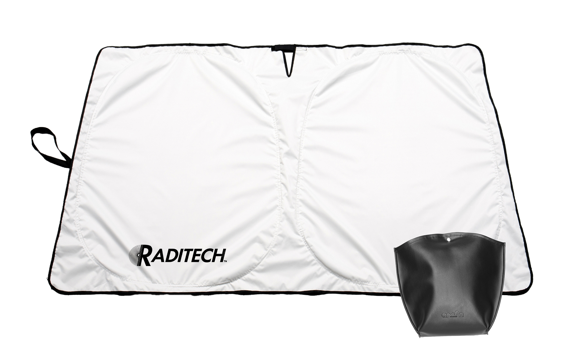 ラディテック サンシェードの各サイズにレザー調の収納バッグが付属