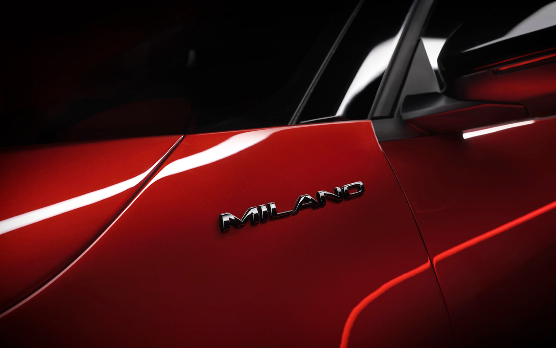 モデル名を「ミラノ」から変更する「アルファ ロメオ ジュニア」