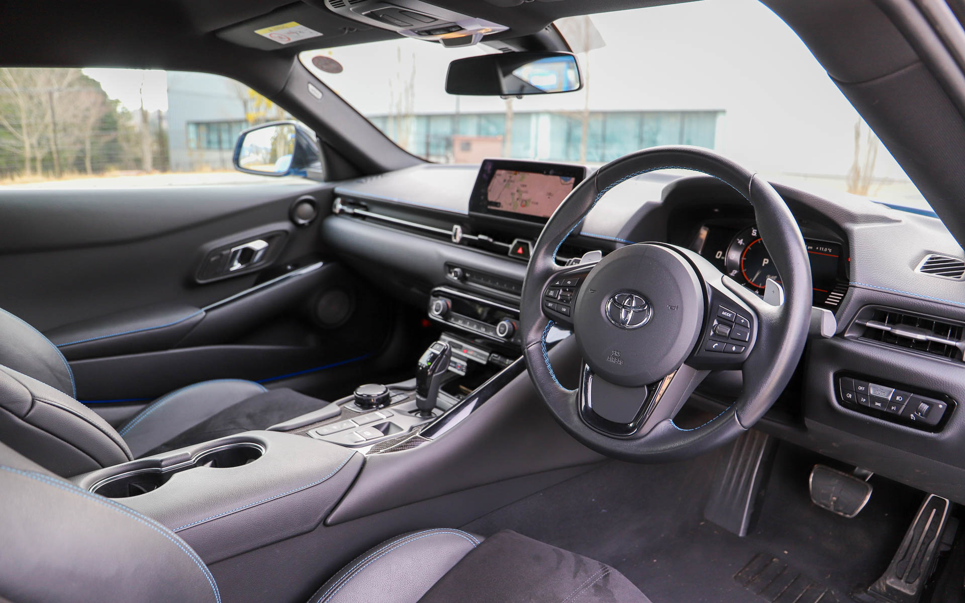 ATモデルのGRスープラはトムスがカスタマイズした富士スピードウェイホテル特別仕様車