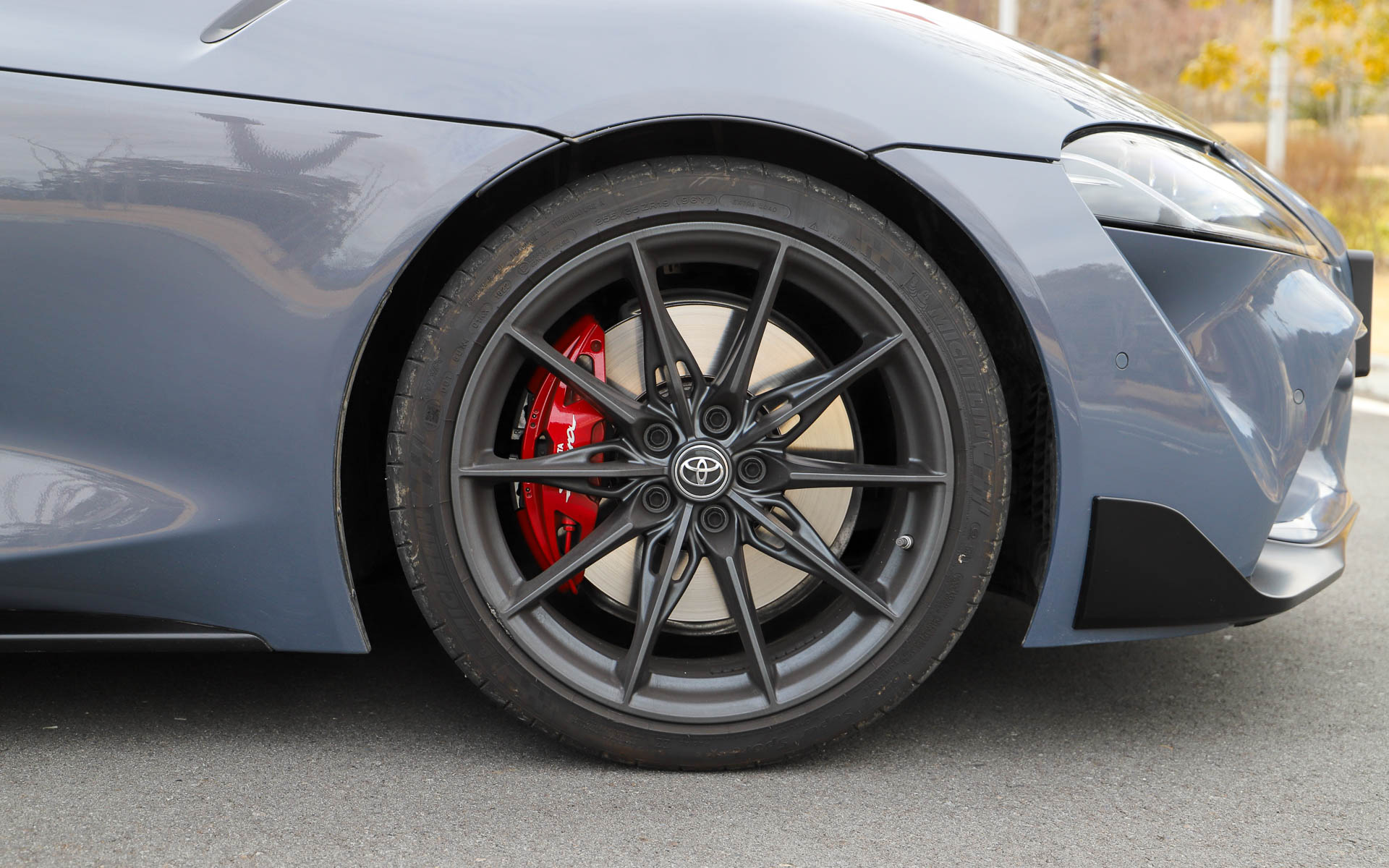 MTモデルのGRスープラは標準仕様で、素のGRスープラでのドライビングが楽しめる