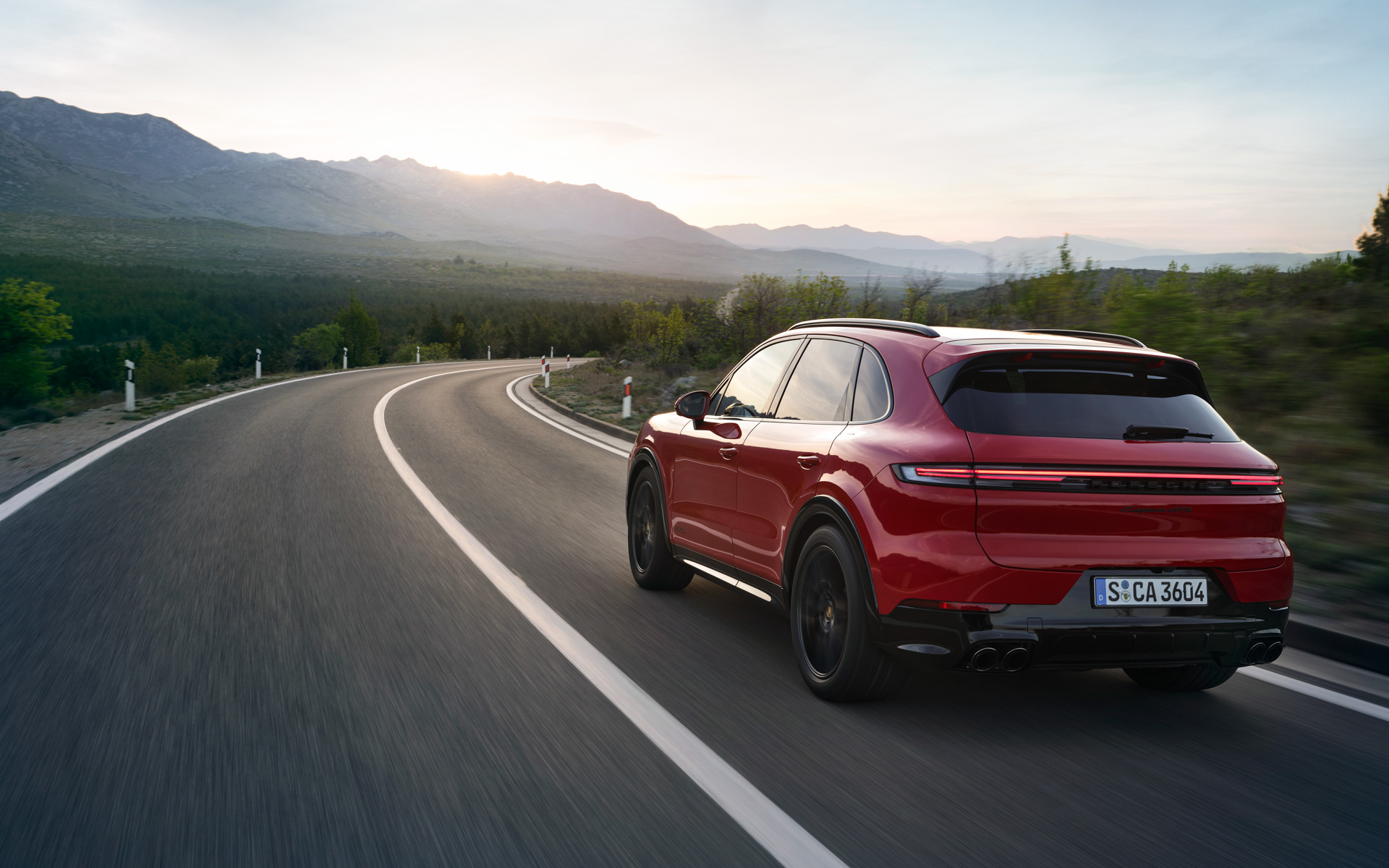 新型「カイエンGTS」