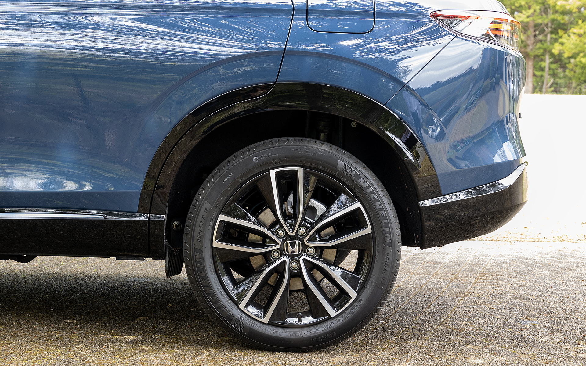 リアホイール。撮影車はミシュランタイヤの「プライマシー4」を履いていた