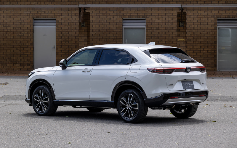 専用　ベゼル　10型　6分割　ホワイト 写真で見る ホンダ「ヴェゼル」（2024年改良モデル/e：HEV Z＆e：HEV Z