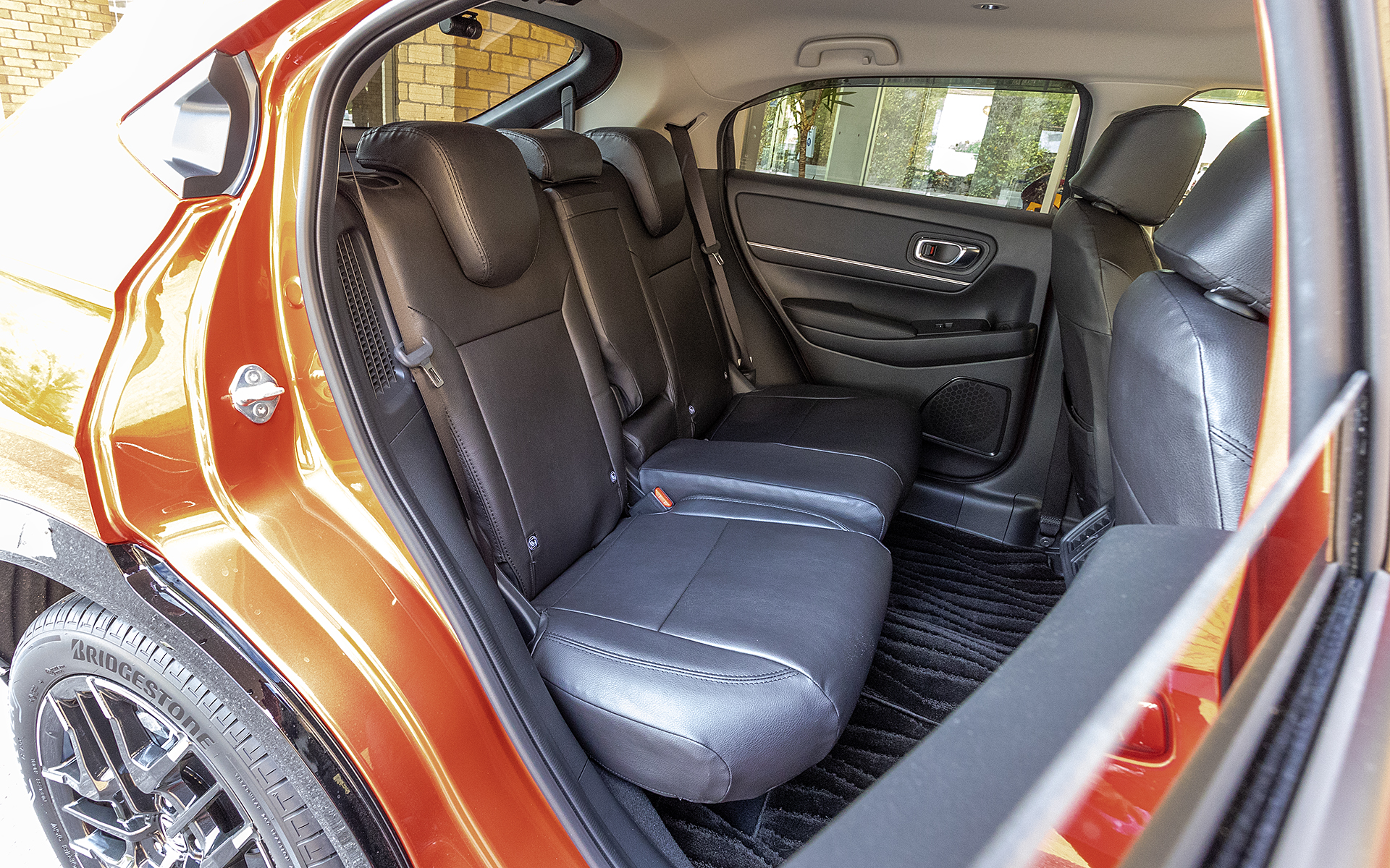 シートカバーを付けた後席