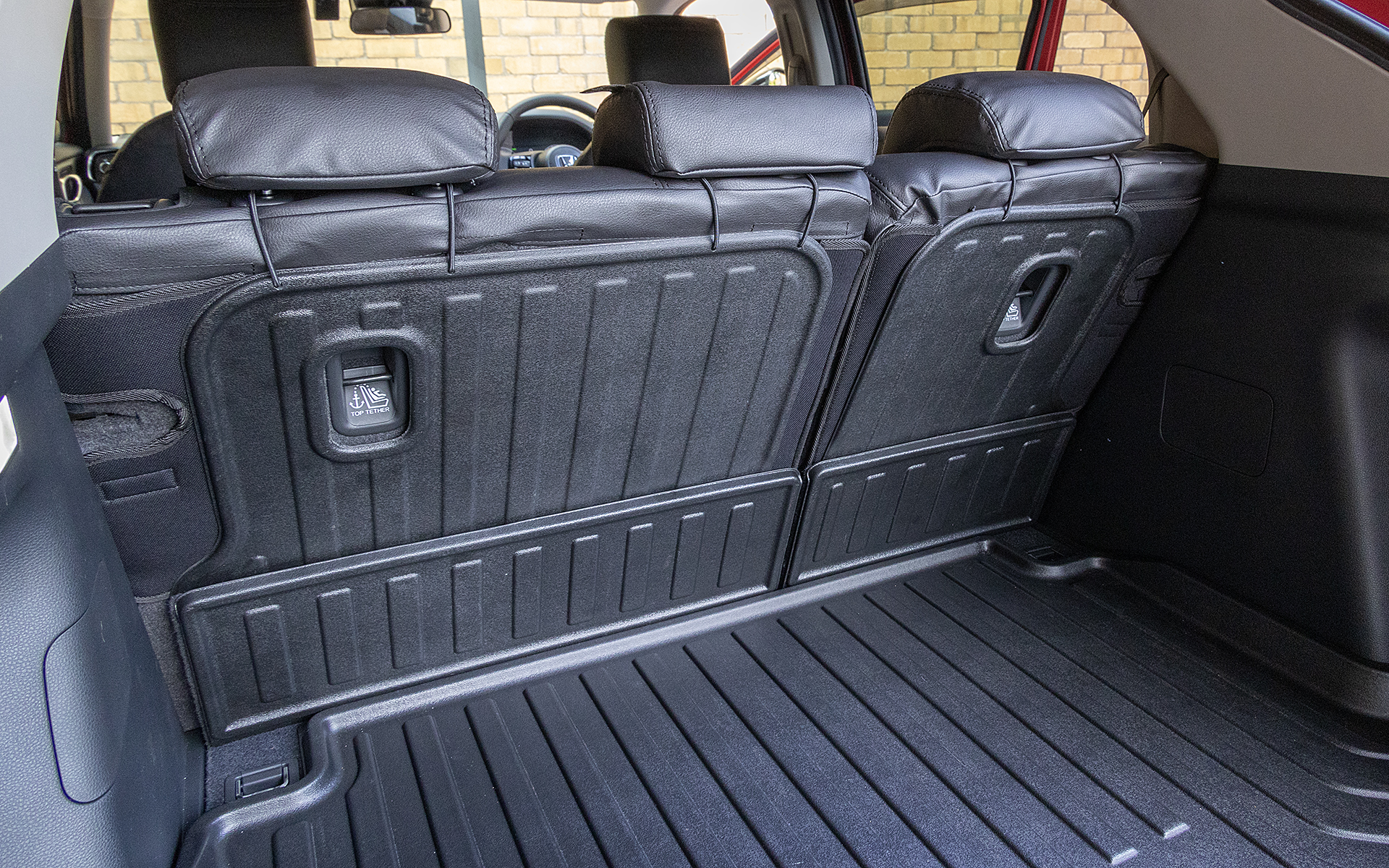 シートバックトレー（価格1万9800円）