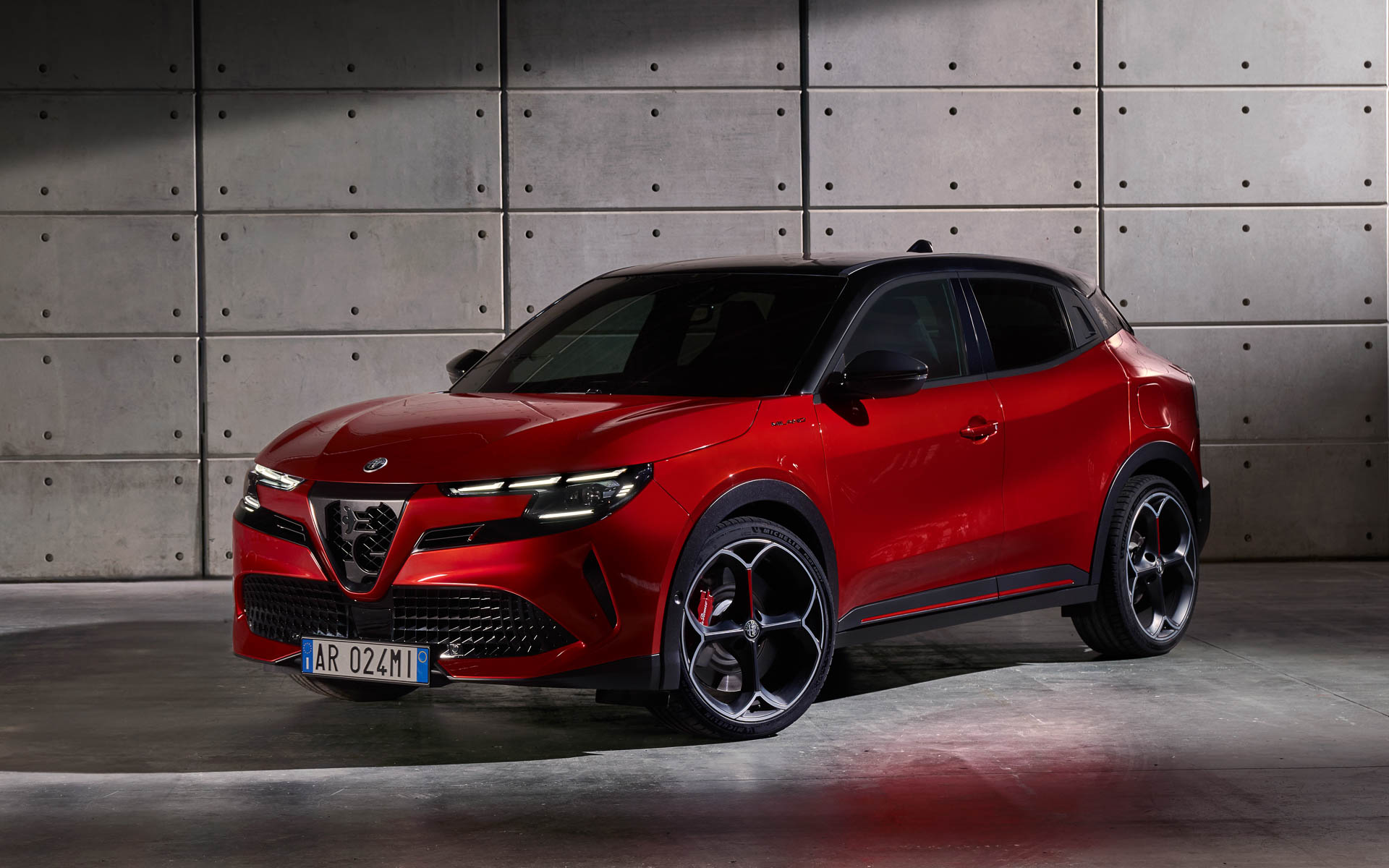 アルファ ロメオ「ミラノ」改め「ジュニア」