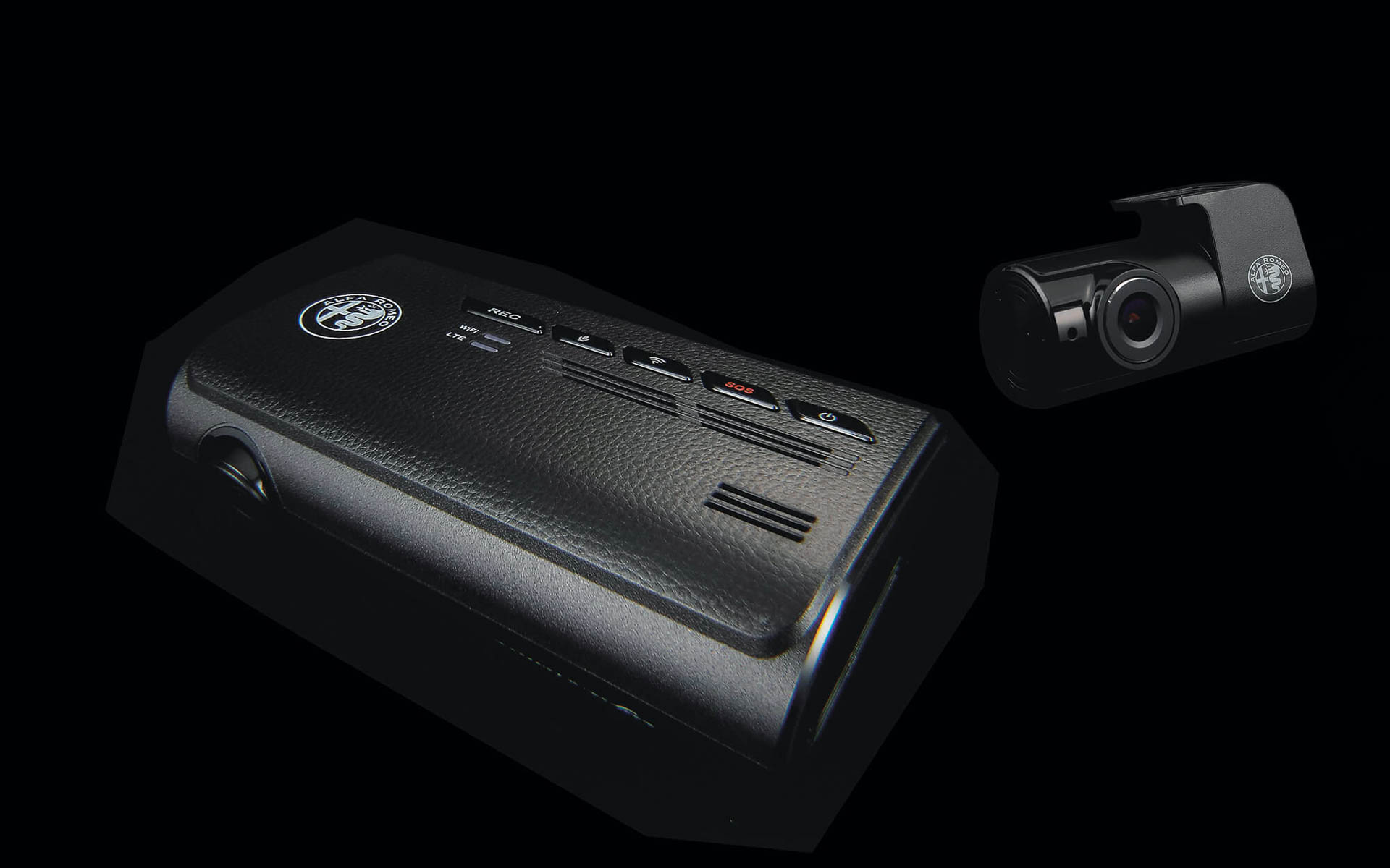 Alfa Romeo純正クラウド型ドライブレコーダーを標準装備