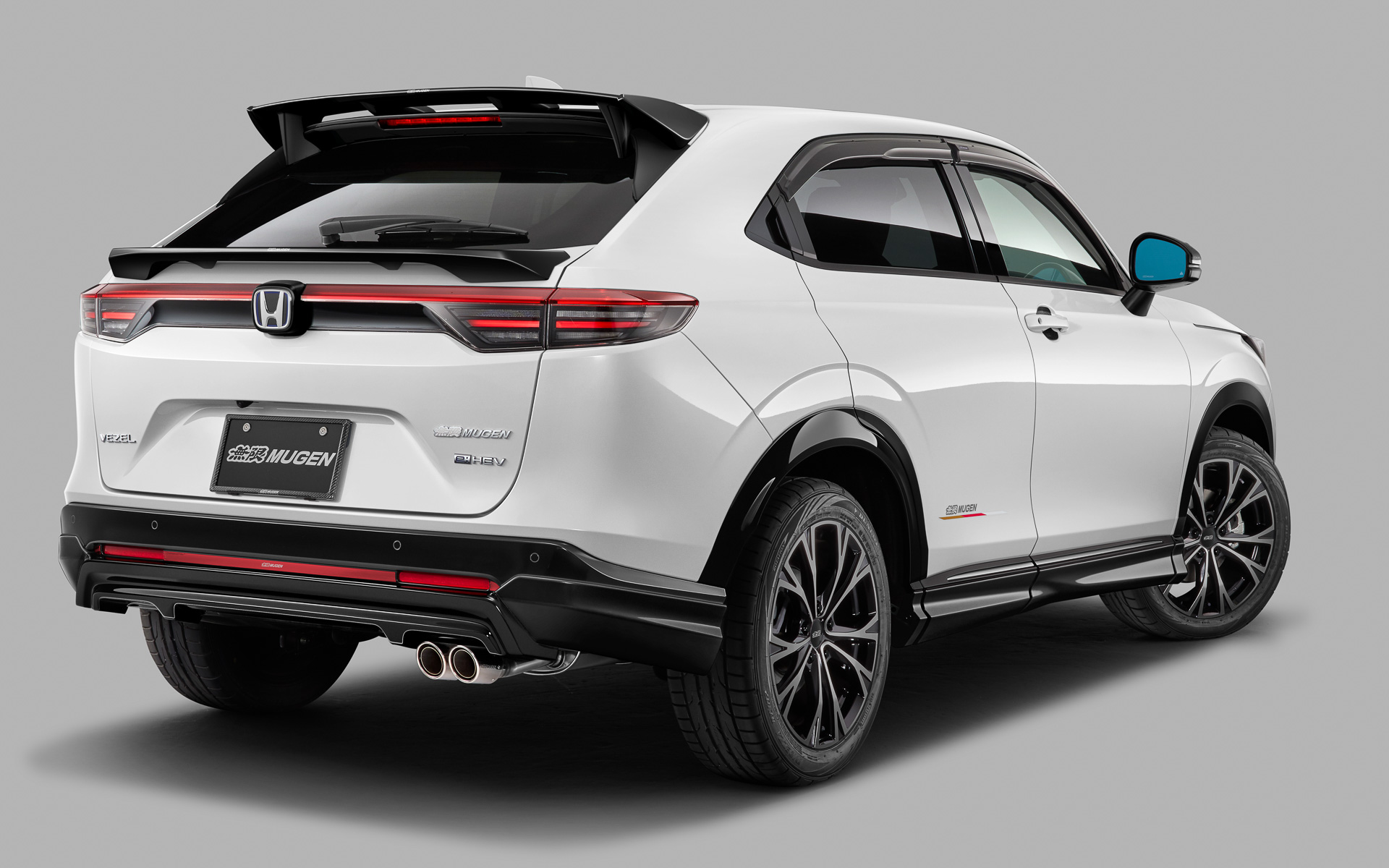 ボディカラー「プラチナホワイト・パール」