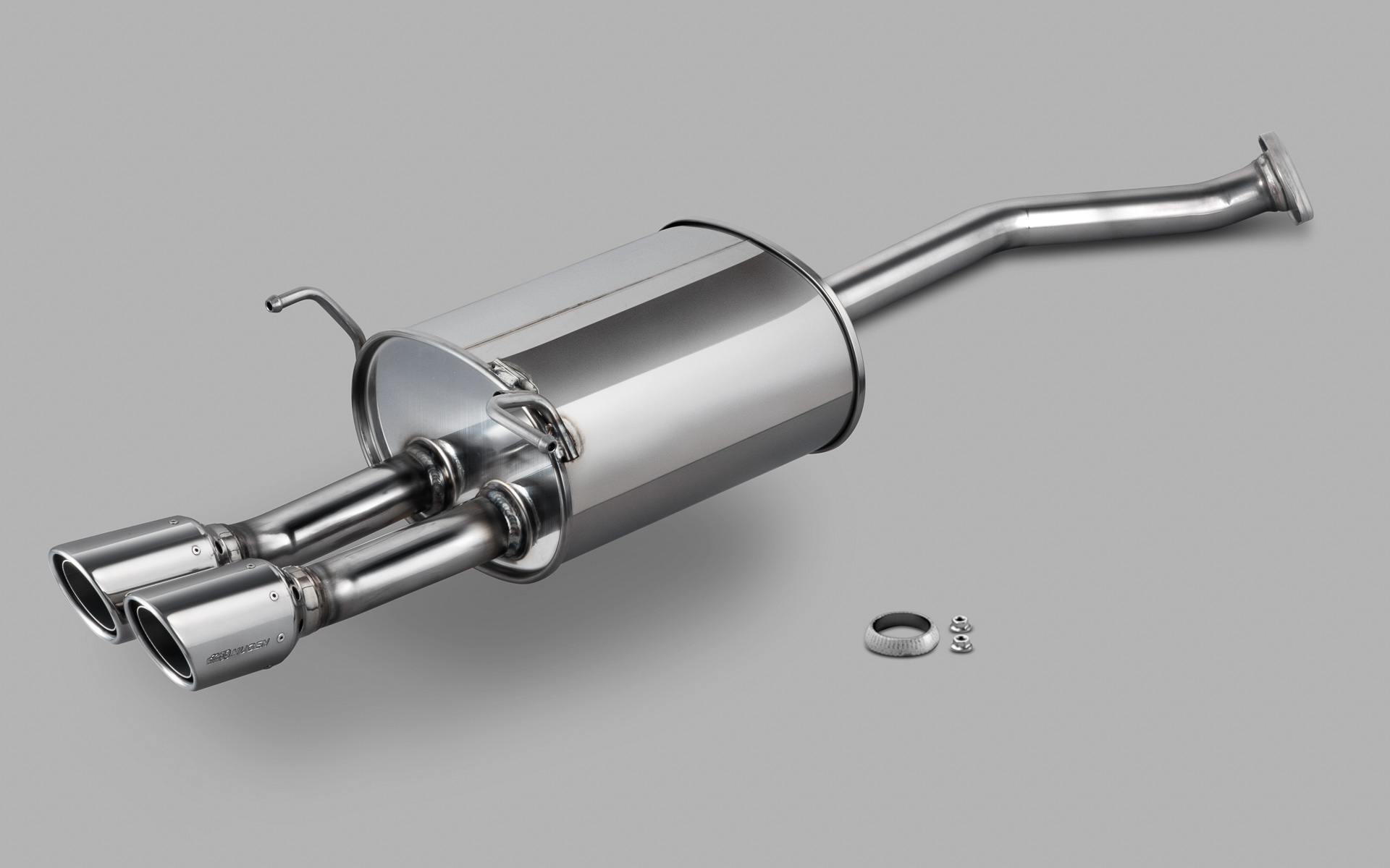 e:HEV用スポーツサイレンサー（4WD）　価格16万5000円