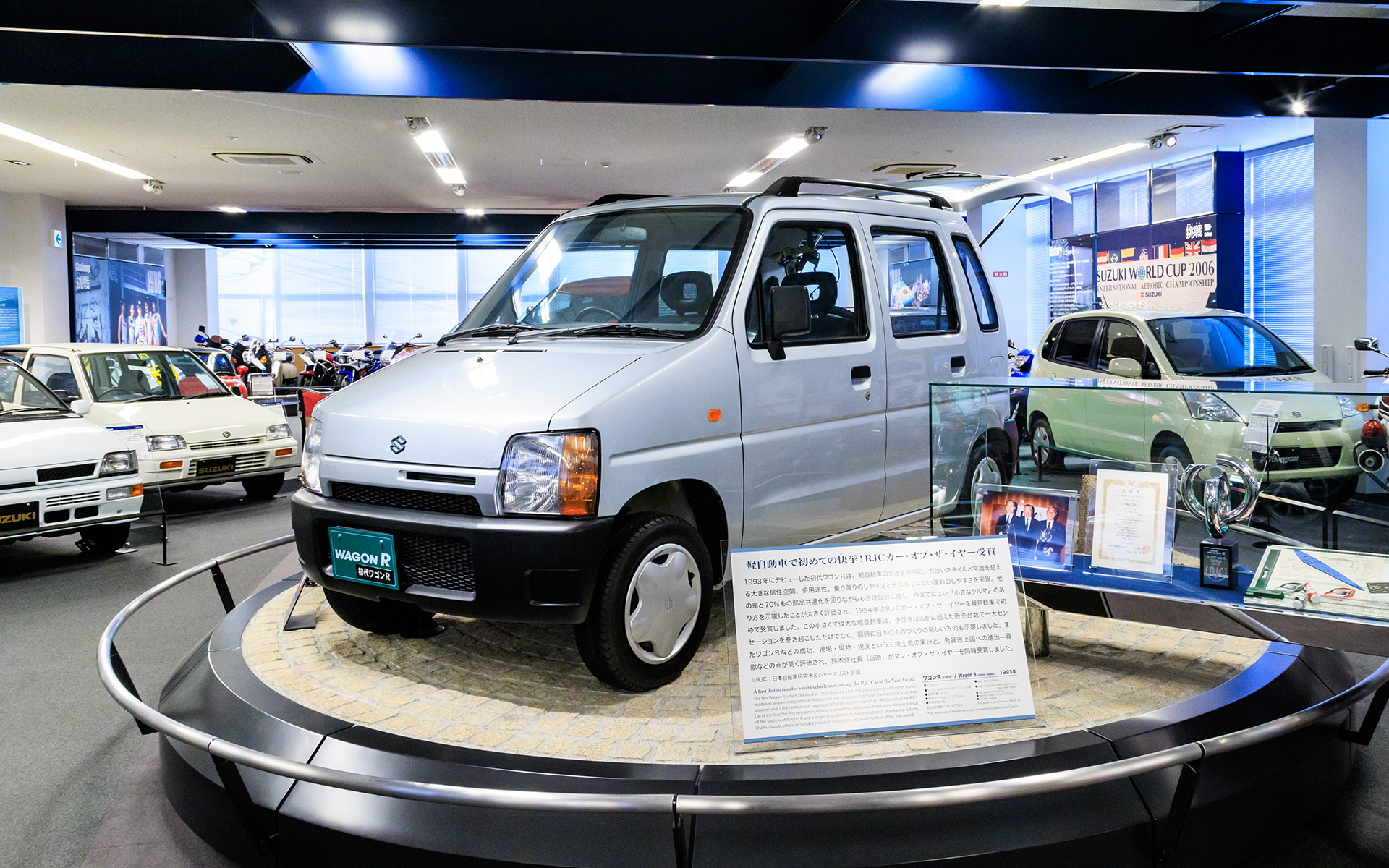 トールワゴン人気の火付け役となった「ワゴンR」