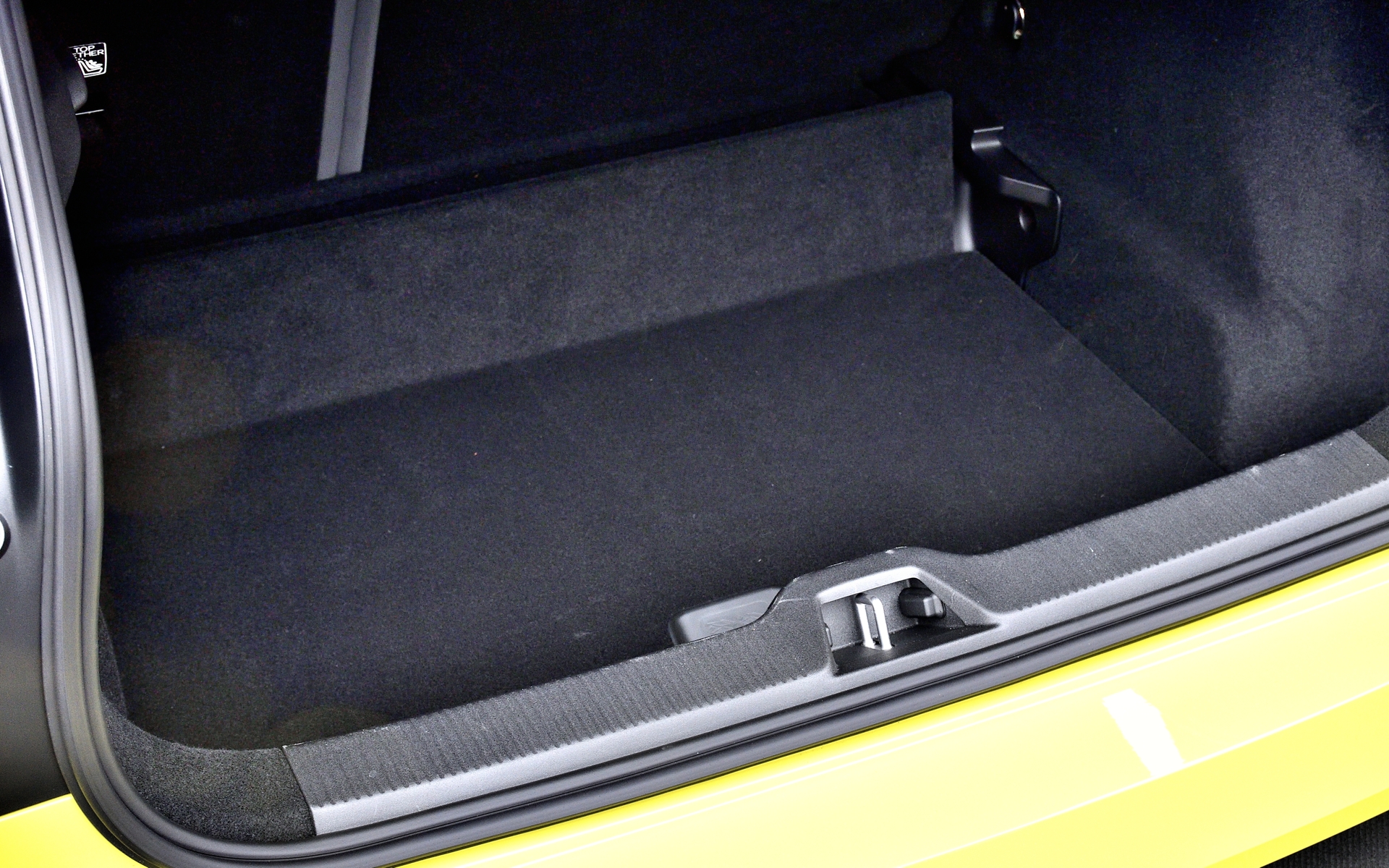 下にも61Lのスペースを確保している