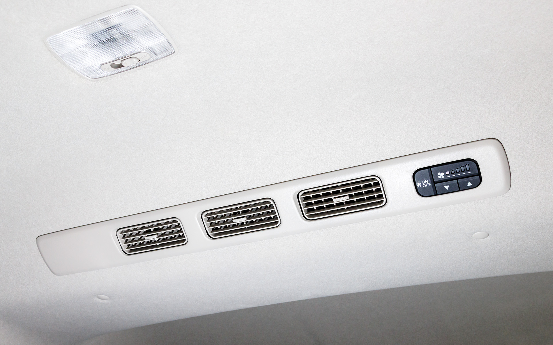 リアシート用クーラーも装備