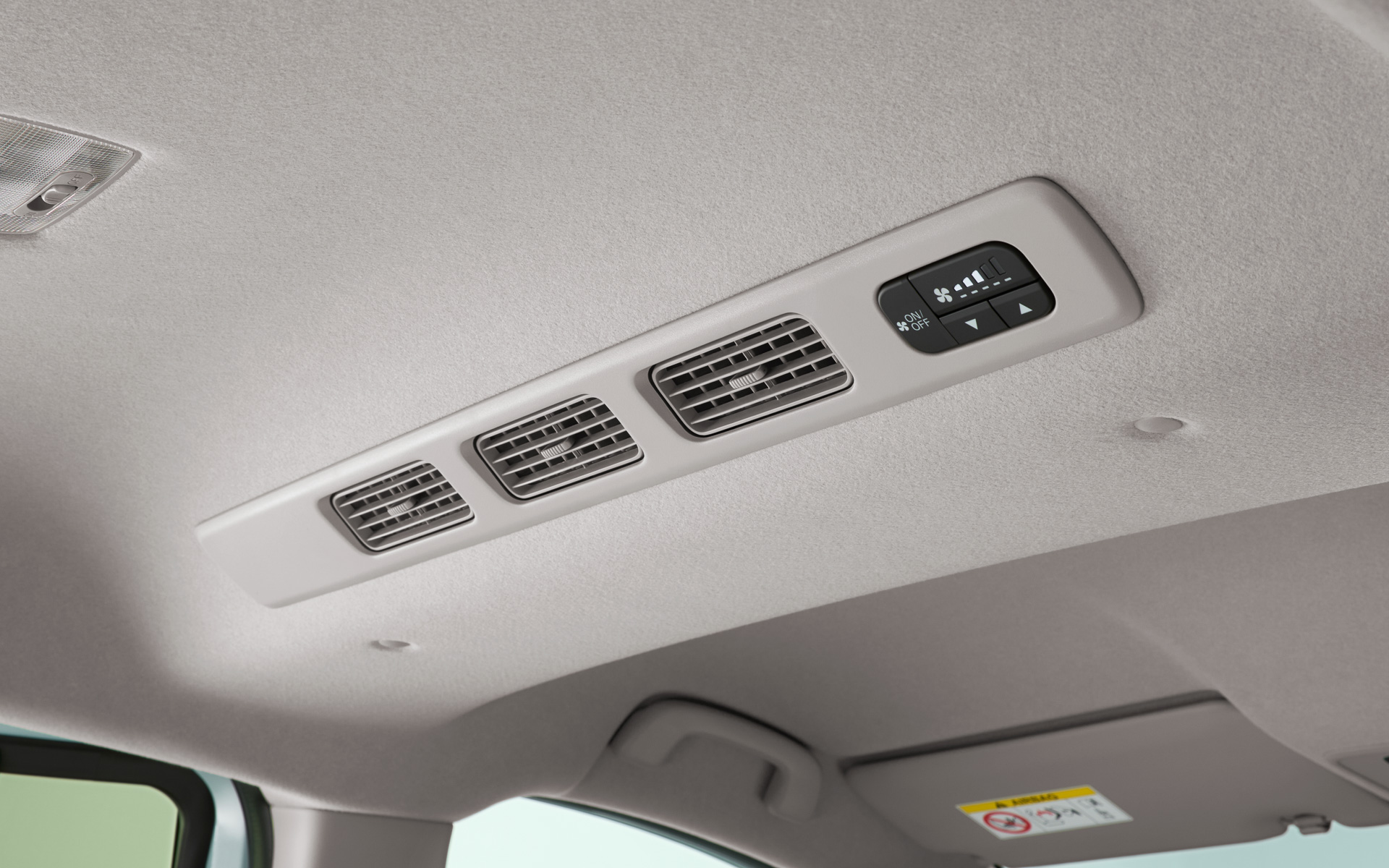 リアクーラーを採用