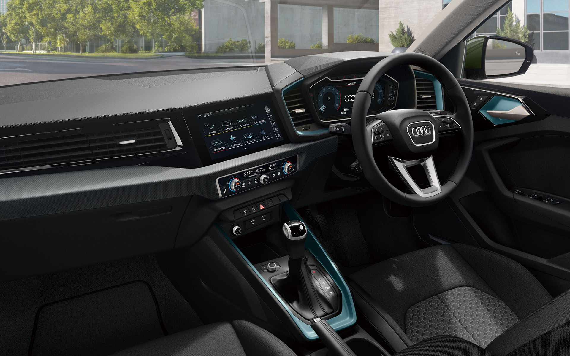 インテリアではミントサテンペイントトリムをアクセントとして採用