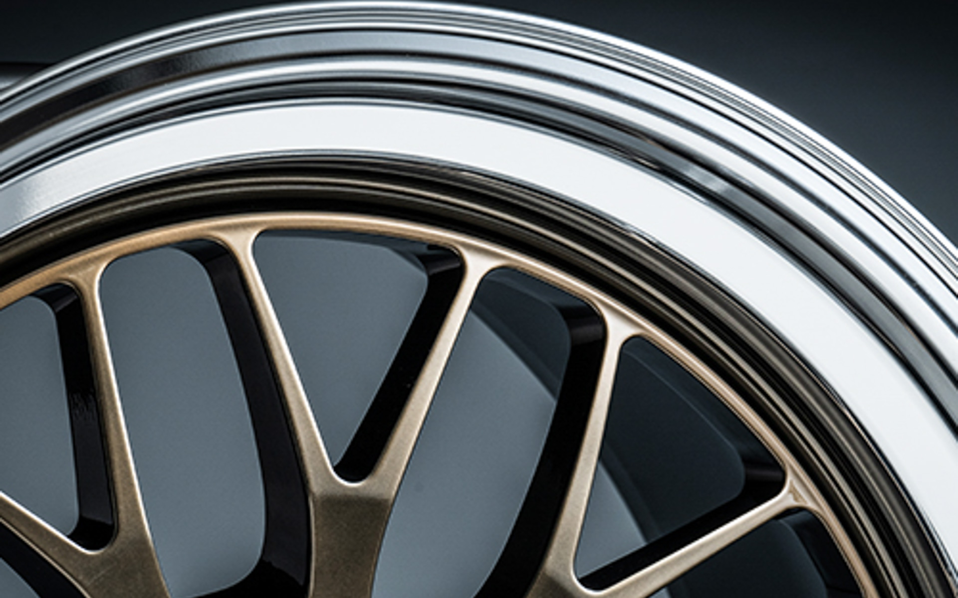 レイズ伝統のメッシュデザイン