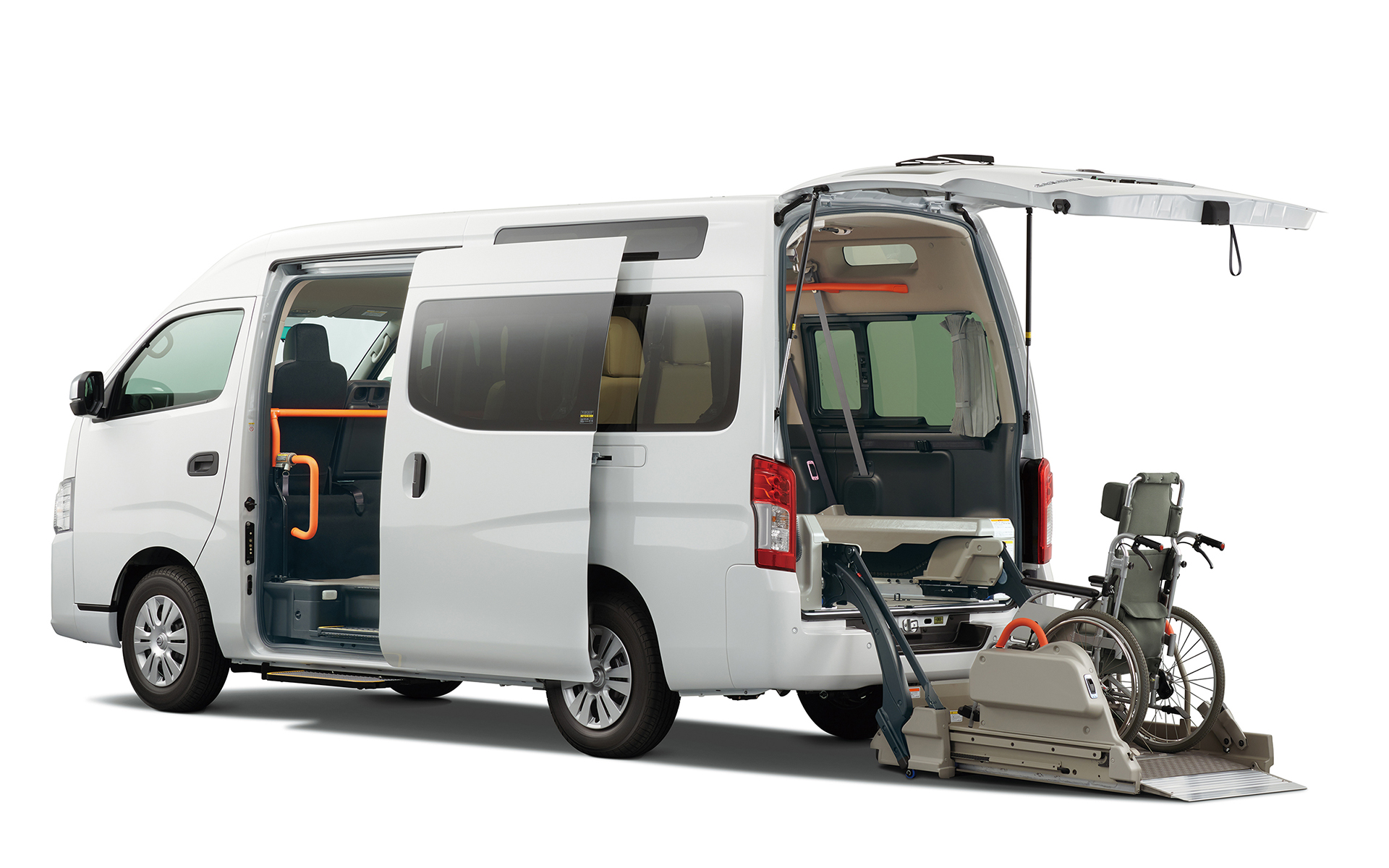 「チェアキャブ」（1＋1仕様）