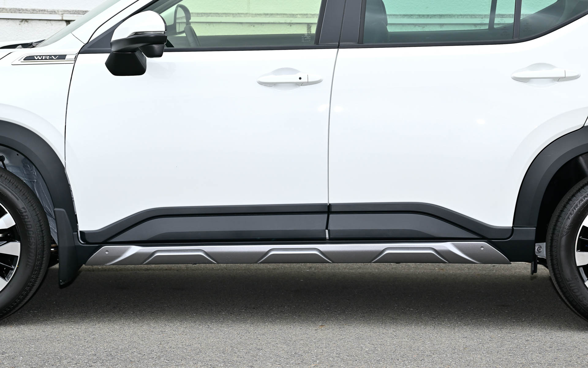 サイドロアーガーニッシュ