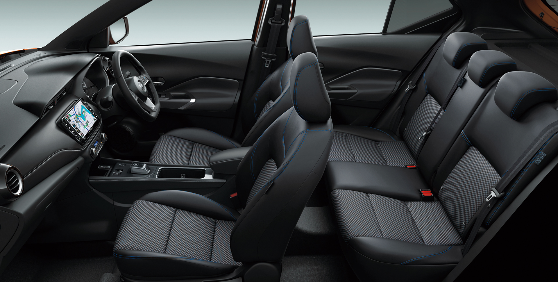 X（ブラック内装）