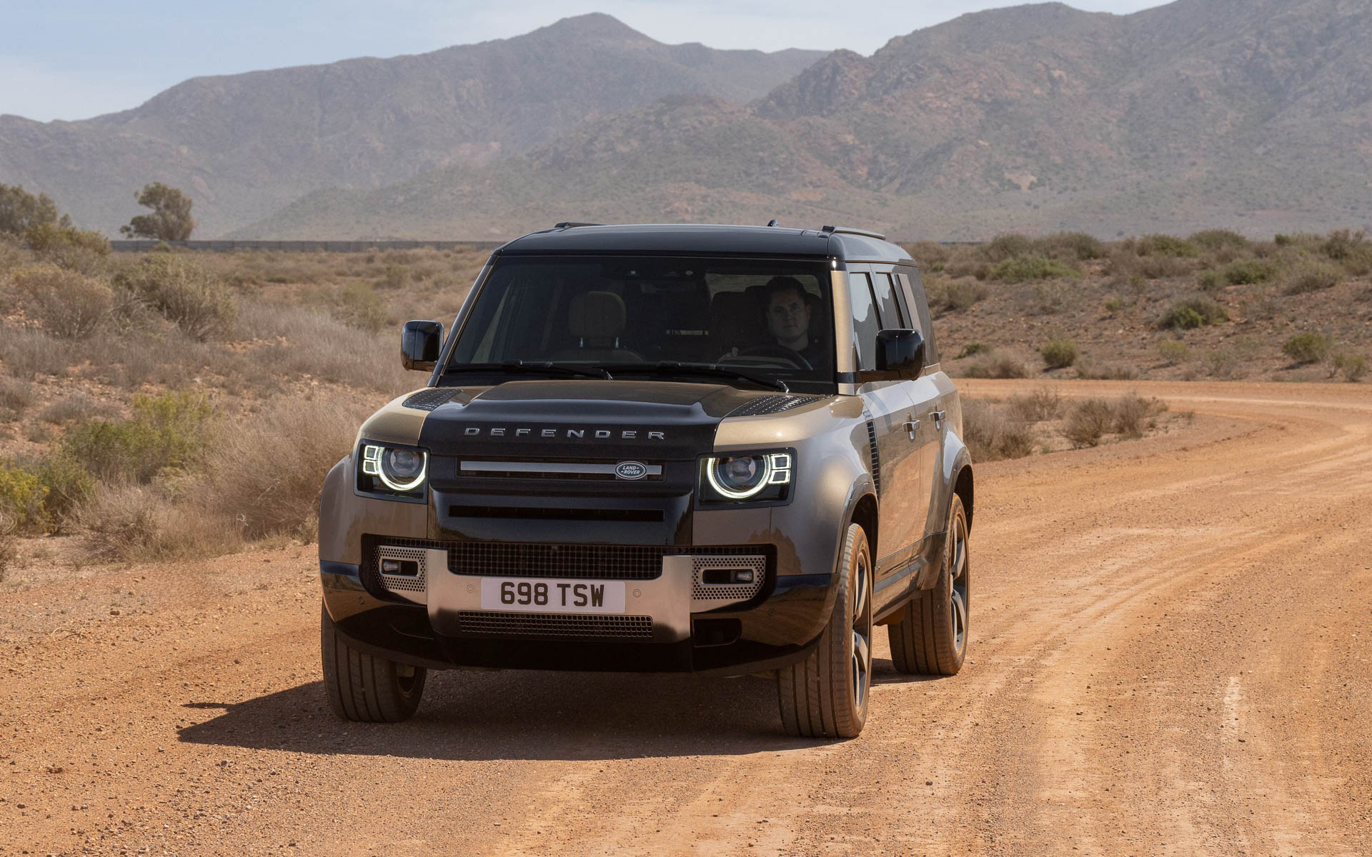 ディフェンダー 130