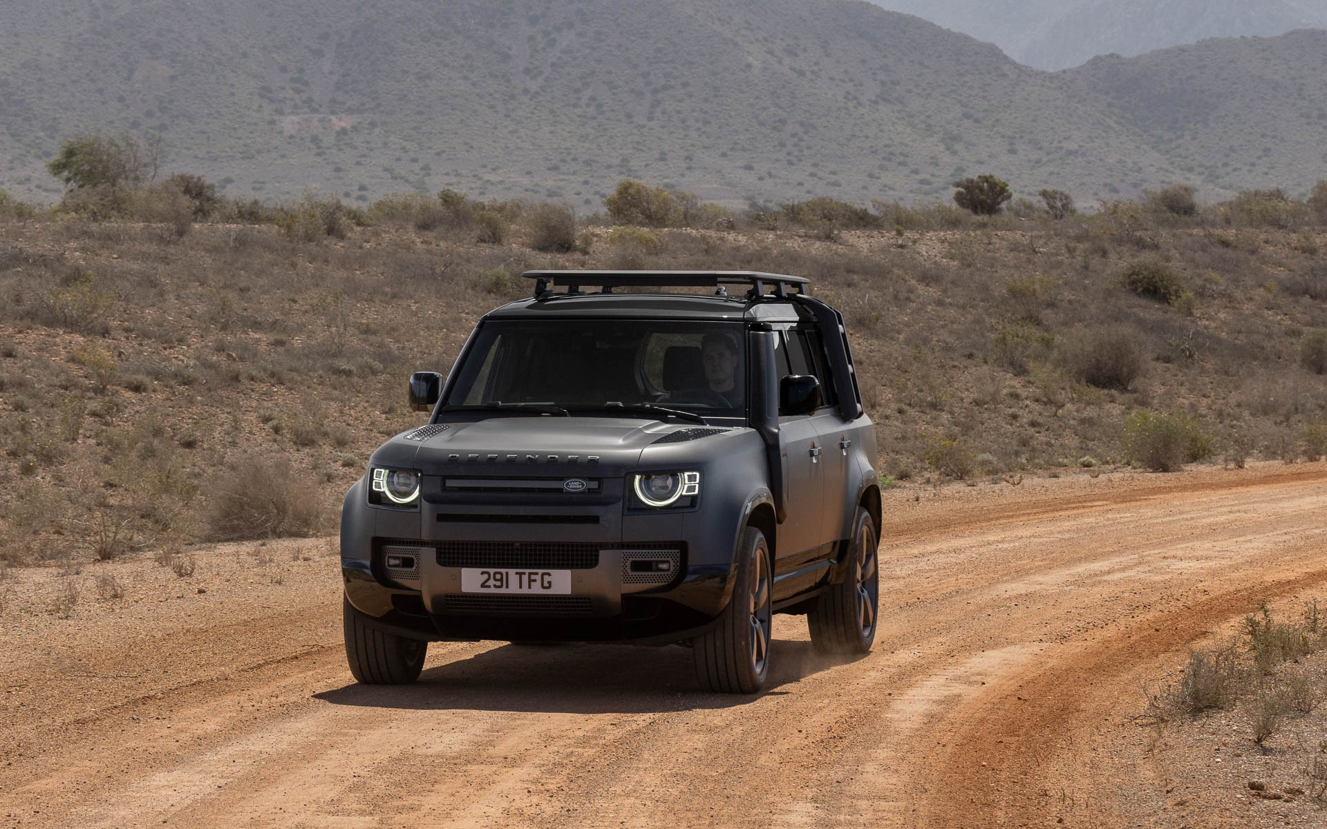 ディフェンダー 130 OUTBOUND