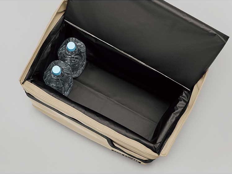 容量は41L。外寸は530×330×398mm（幅×奥行き×高さ）、内寸は480×264×325mm（幅×奥行き×高さ）