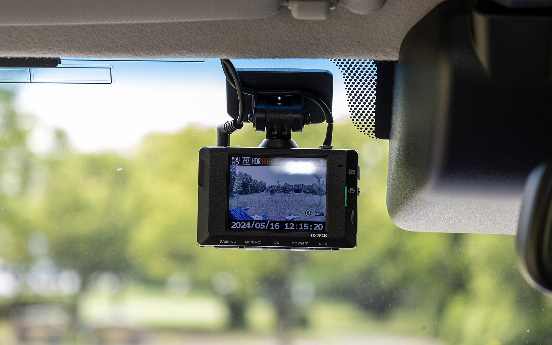 オプションのドライブレコーダー付き