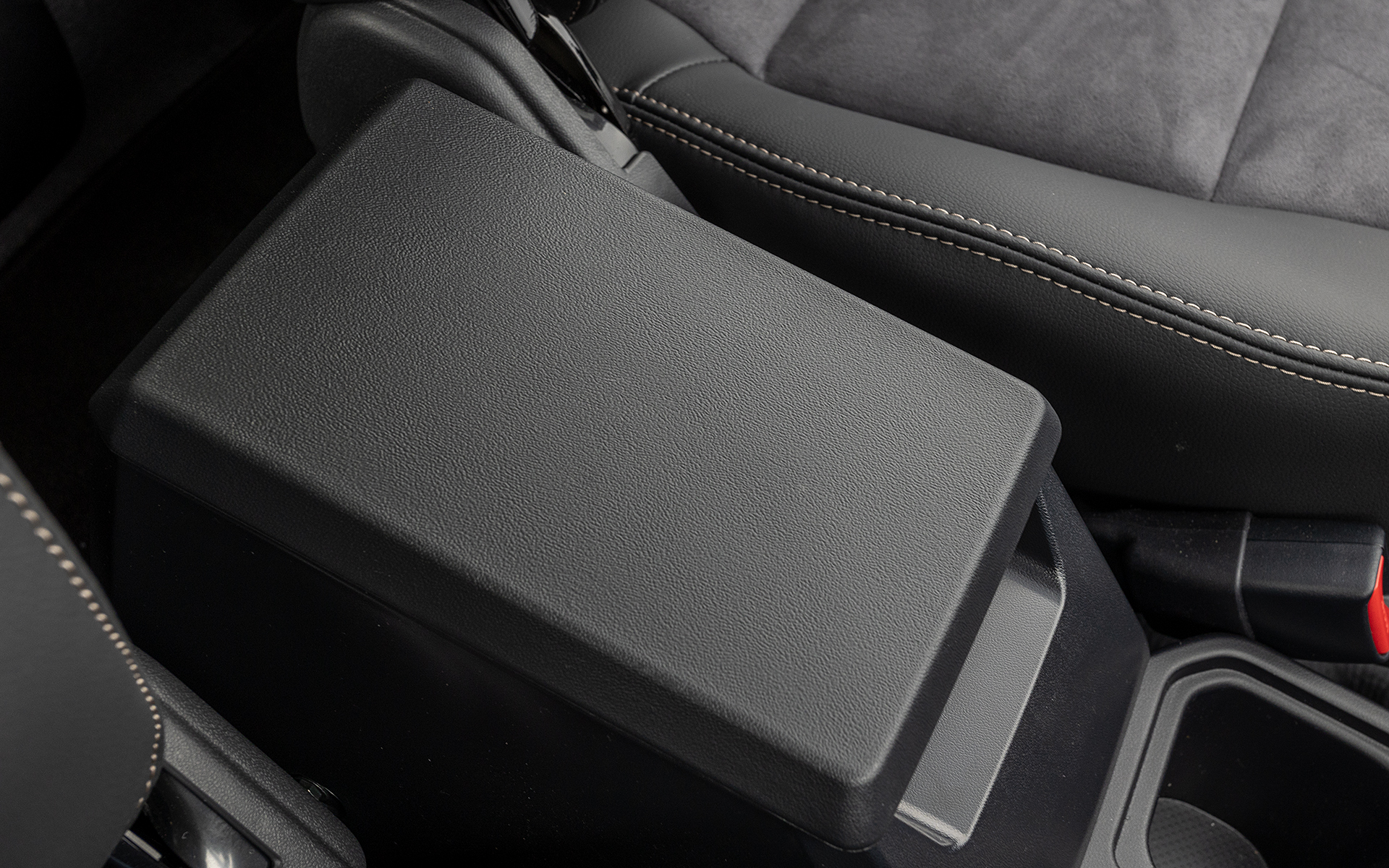 ふた付きの小物入れ