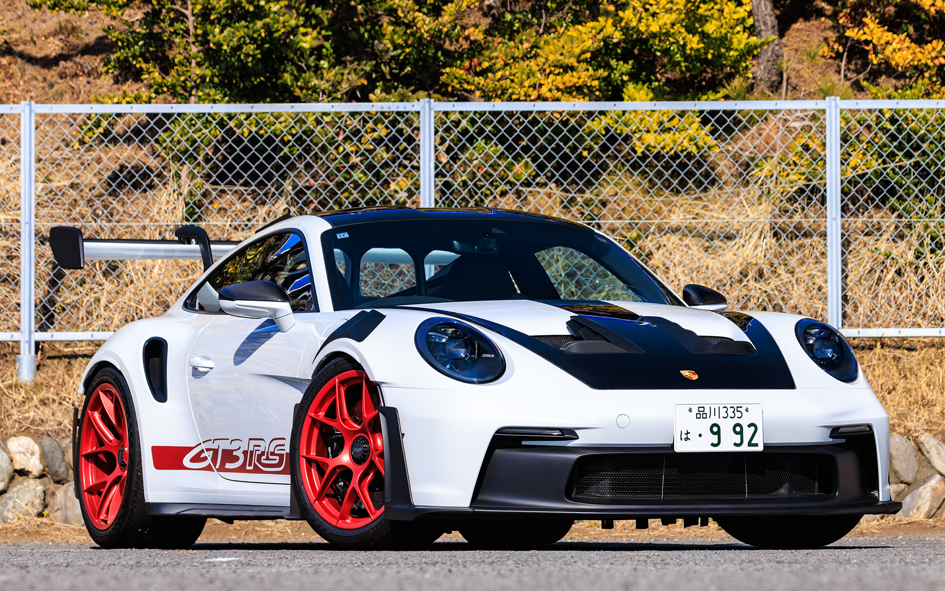 ポルシェ911 GT3 RS。ボディサイズは4572×1900×1322mm（全長×全幅×全高）、ホイールベースは2457mm、車両重量は1490kg