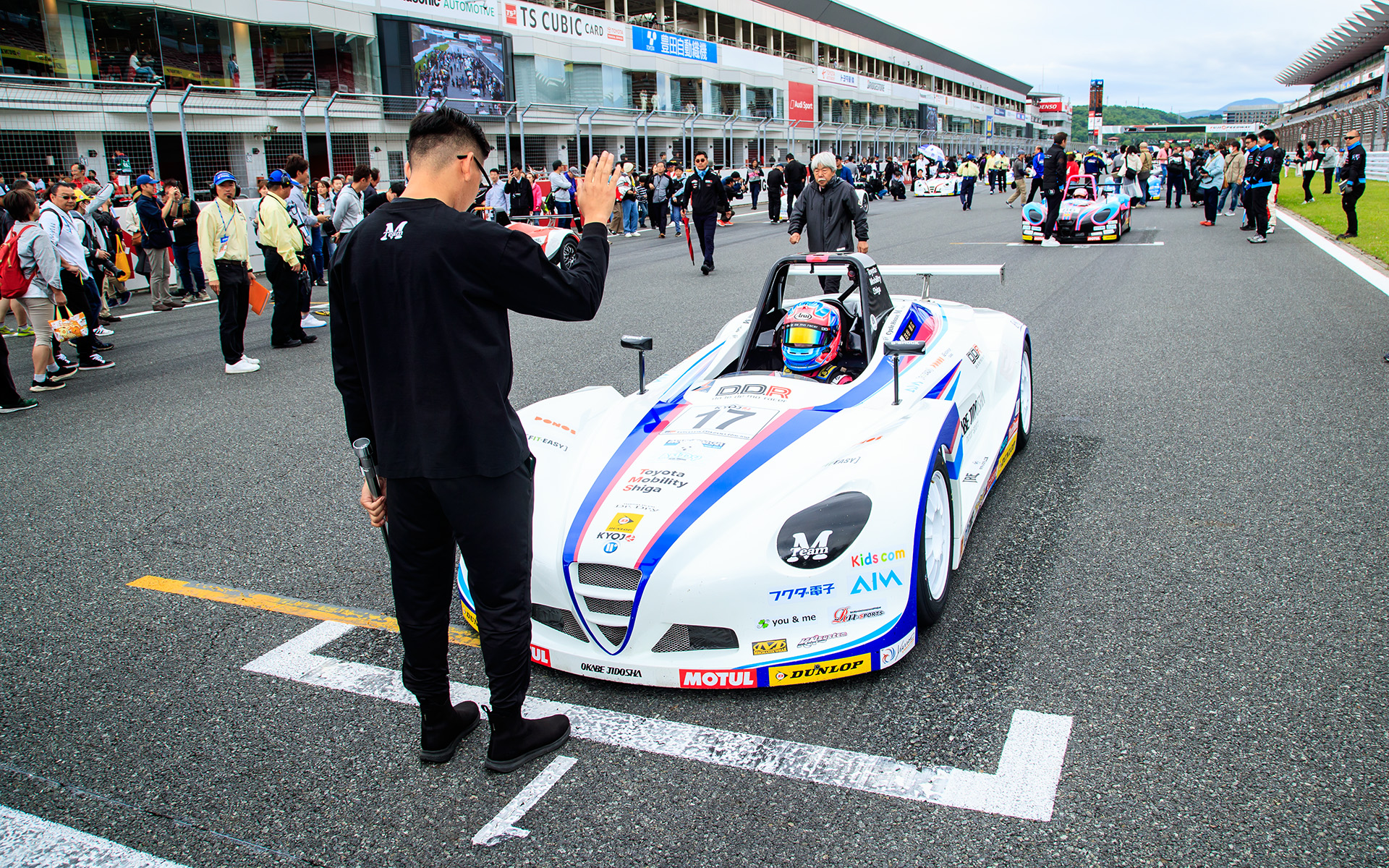 予選1位は17号車 Team M 岡部自動車 D.D.R VITAを駆る斎藤愛未選手